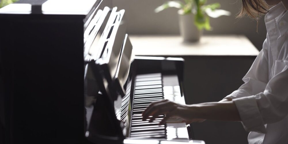 Đàn Hybrid Piano – Bản Chất Của Chúng Là Gì?