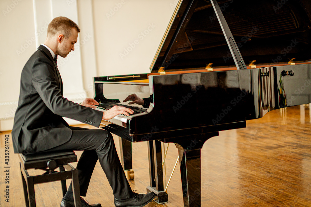 Những Buổi Học Giúp Bạn Chơi Piano Theo Phong Cách Jazz