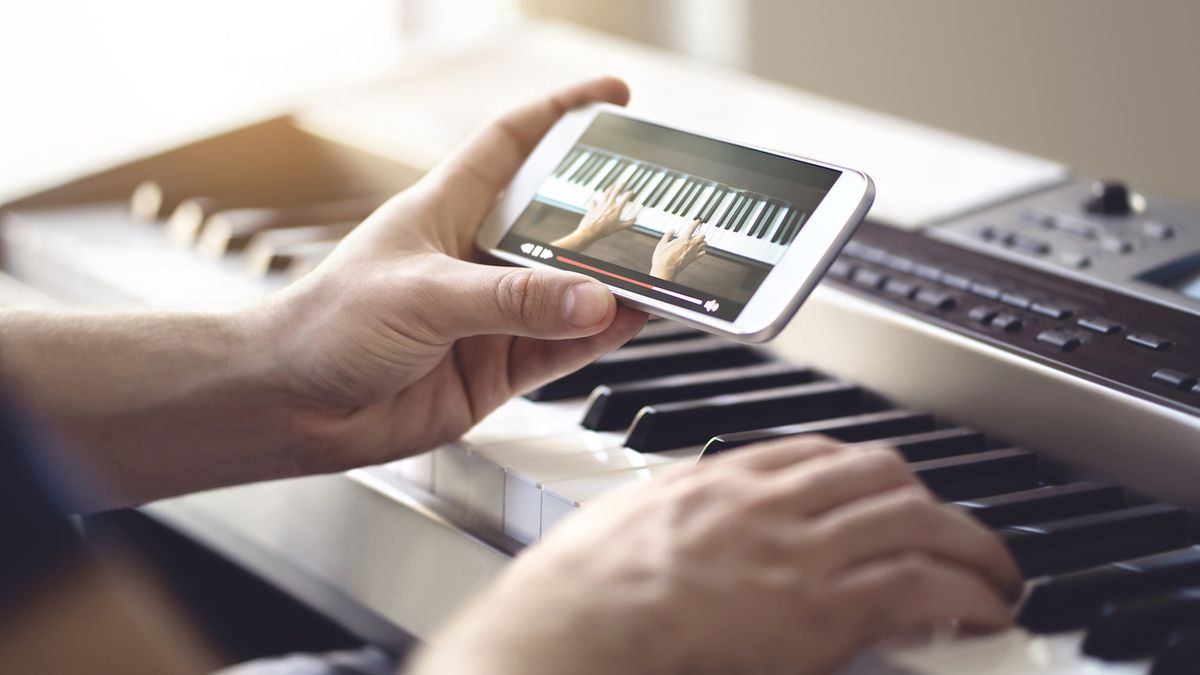 Các Bài Tập Kỹ Thuật Và Khởi Động Dành Cho Piano