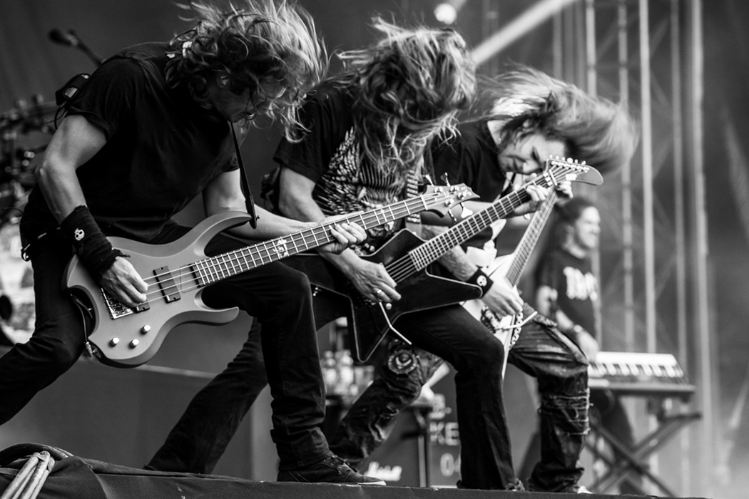 21 Món Phụ Kiện Không Thể Thiếu Của Những Người Chơi Guitar