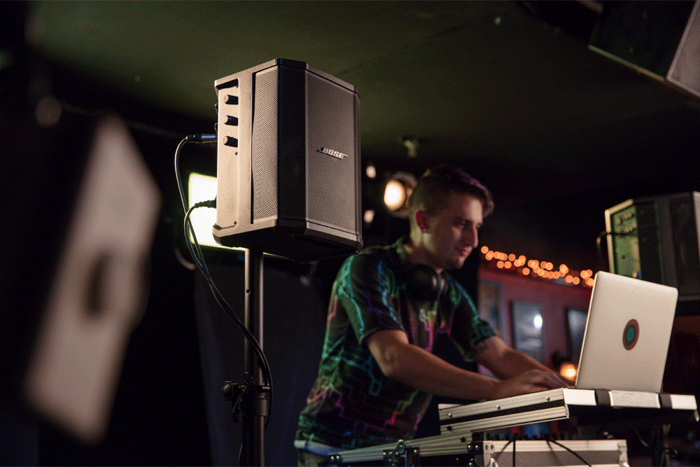 Những Loa Và Hệ Thống PA Tốt Nhất Cho Sự Kiện Ngoài Trời Và Cả Trong Nhà