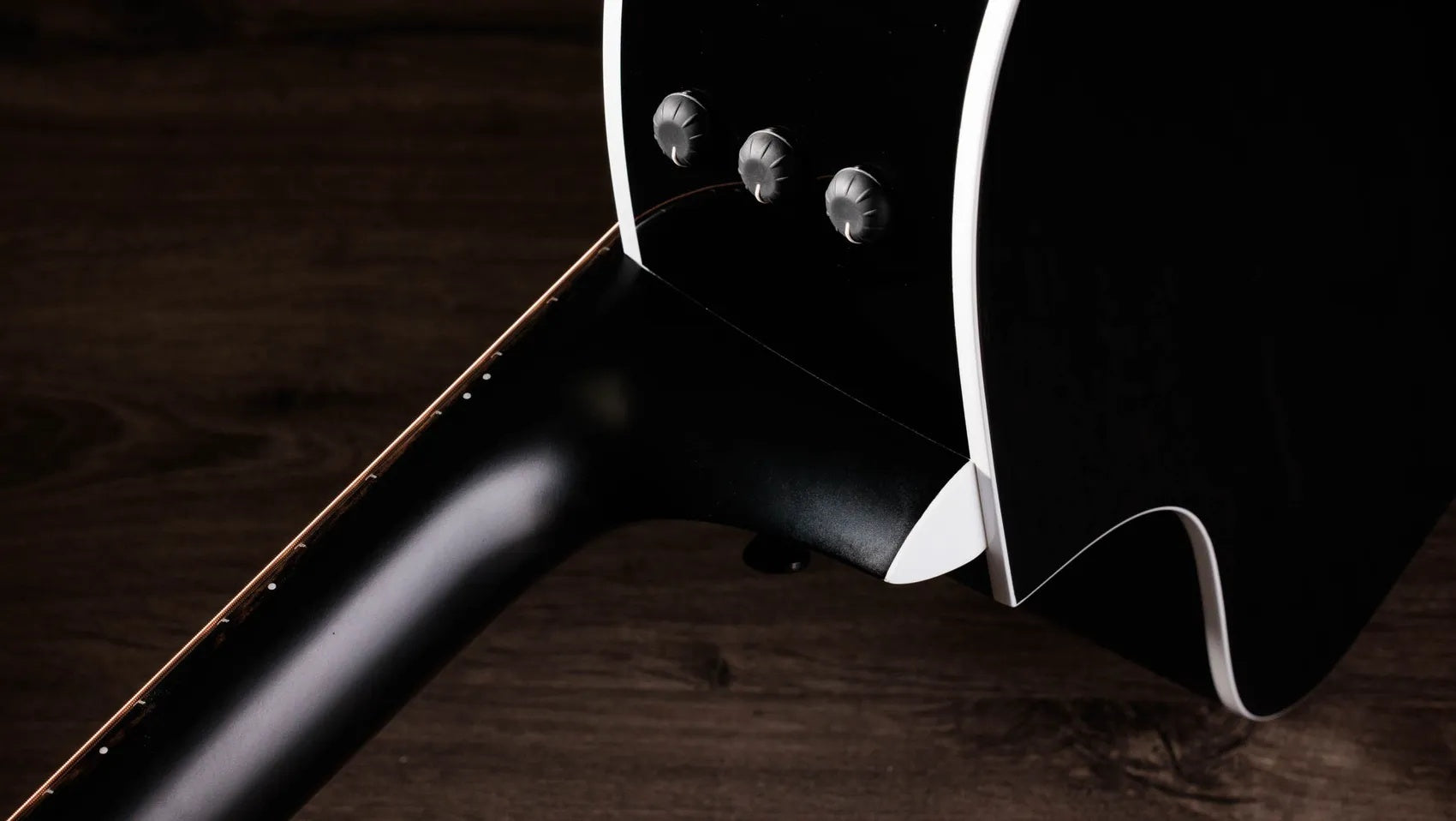 Đàn Guitar Acoustic Taylor 214ce Plus Special Edition-Mai Nguyên Music