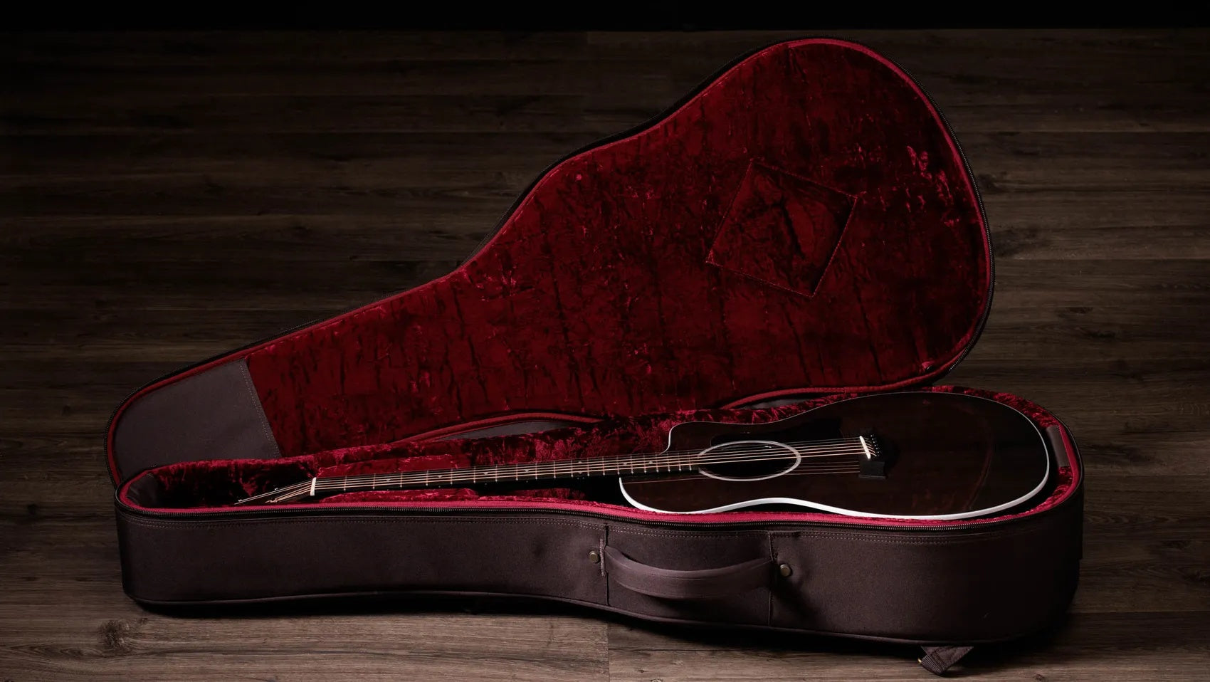 Đàn Guitar Acoustic Taylor 214ce Plus Special Edition-Mai Nguyên Music