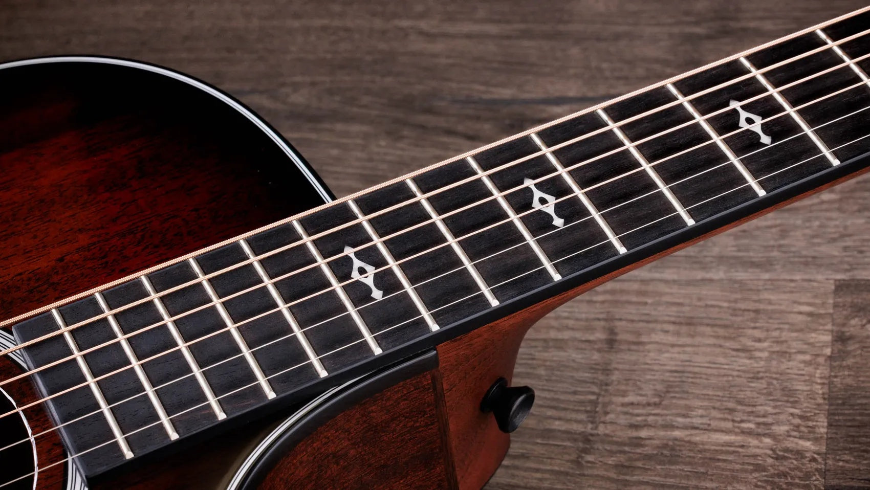Đàn Guitar Acoustic Taylor Next Generation 322ce - Shaded Edgeburst