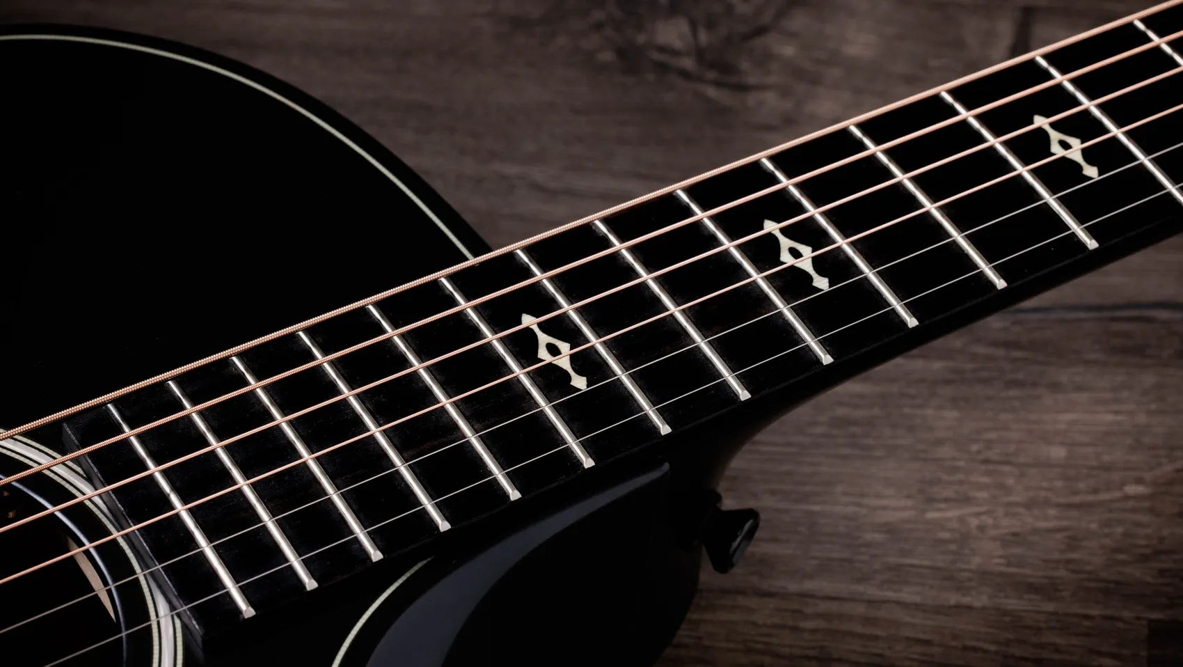 Đàn Guitar Acoustic Taylor Next Generation Builder's Edition 324ce - Shaded Edgeburst-Mai Nguyên Music