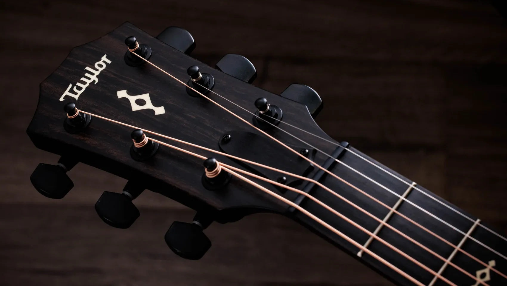 Đàn Guitar Acoustic Taylor Next Generation Builder's Edition 324ce - Shaded Edgeburst-Mai Nguyên Music