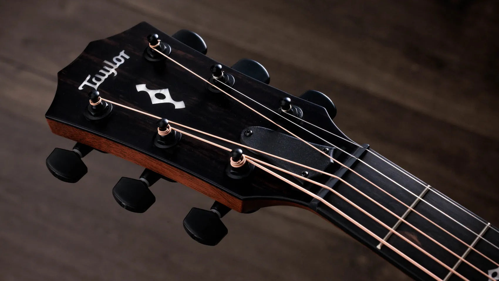 Đàn Guitar Acoustic Taylor Next Generation 324ce - Shaded Edgeburst