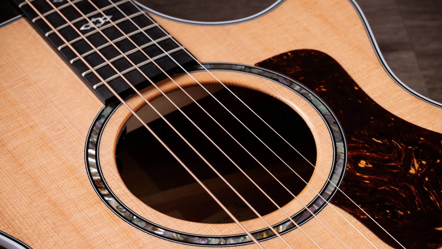Đàn Guitar Acoustic Taylor Next Generation 512ce - Natural