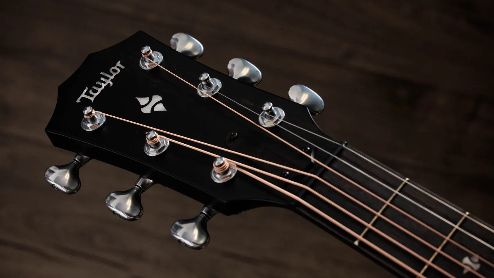 Đàn Guitar Acoustic Taylor Next Generation Builder's Edition 514ce-Mai Nguyên Music