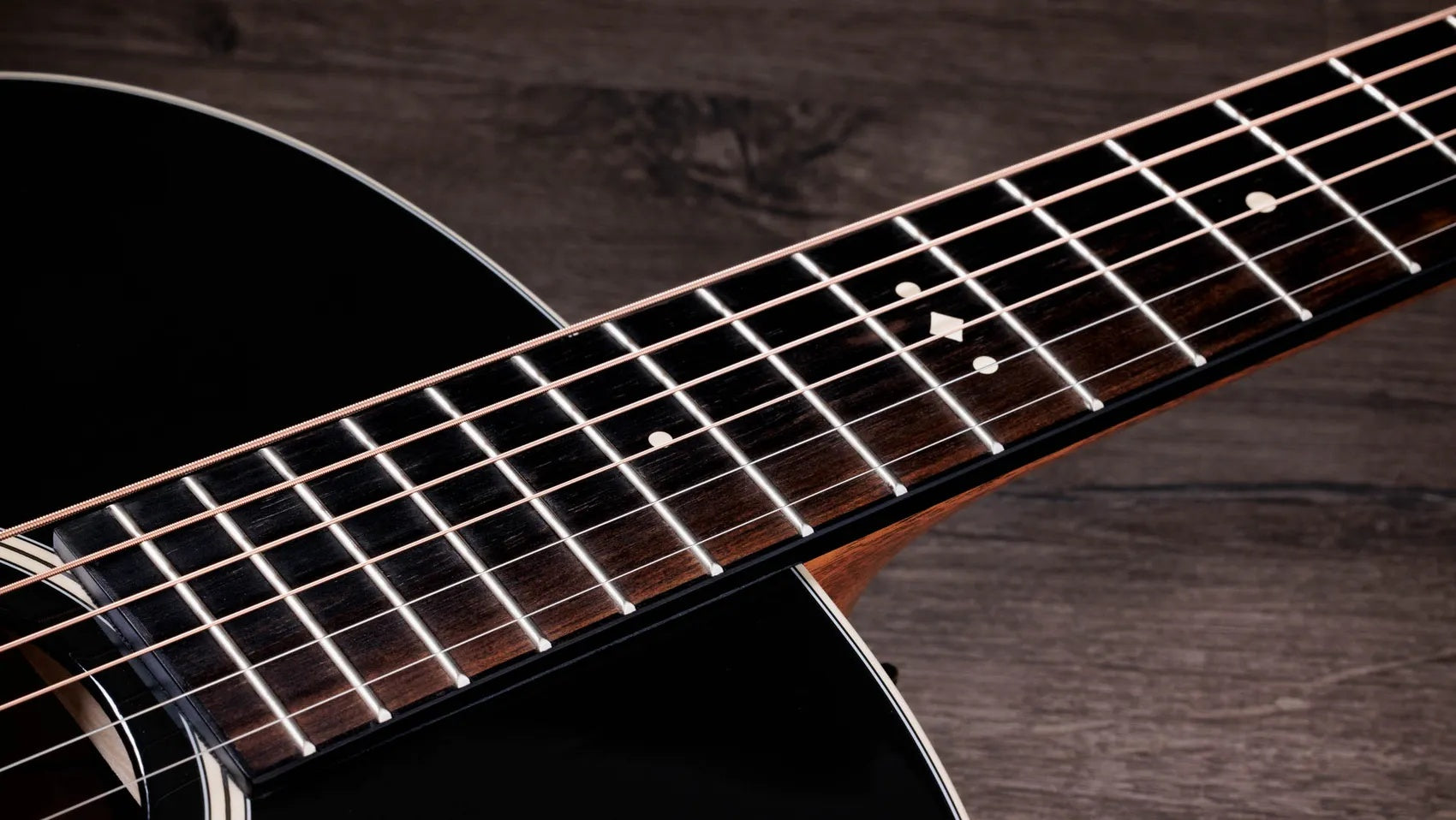 Đàn Guitar Acoustic Taylor Gold Label 514e