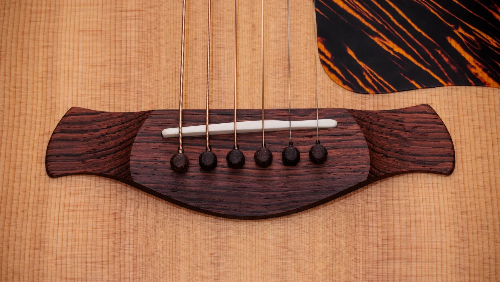 Đàn Guitar Acoustic Taylor Gold Label 712e - Natural