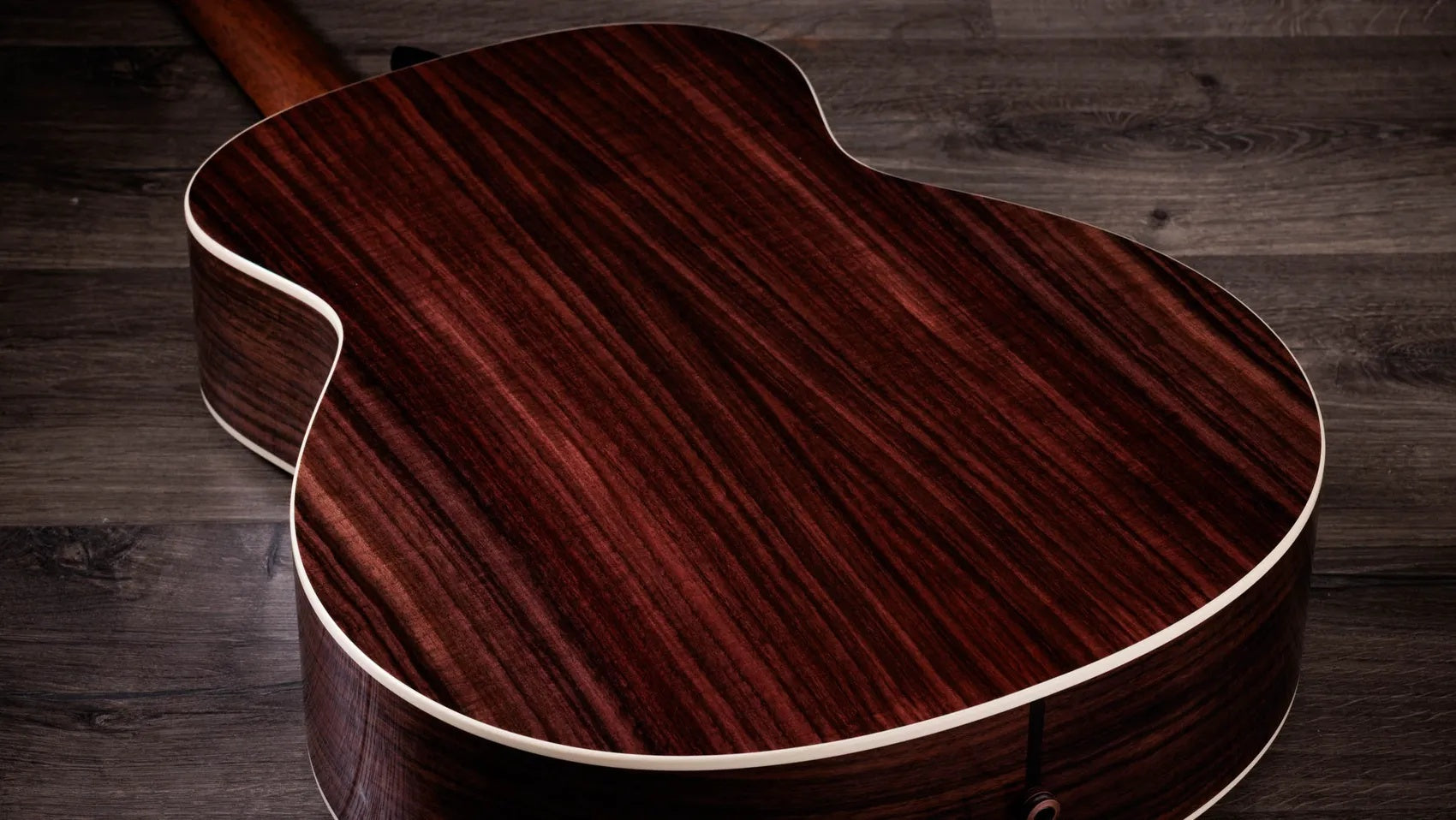 Đàn Guitar Acoustic Taylor Gold Label 714e