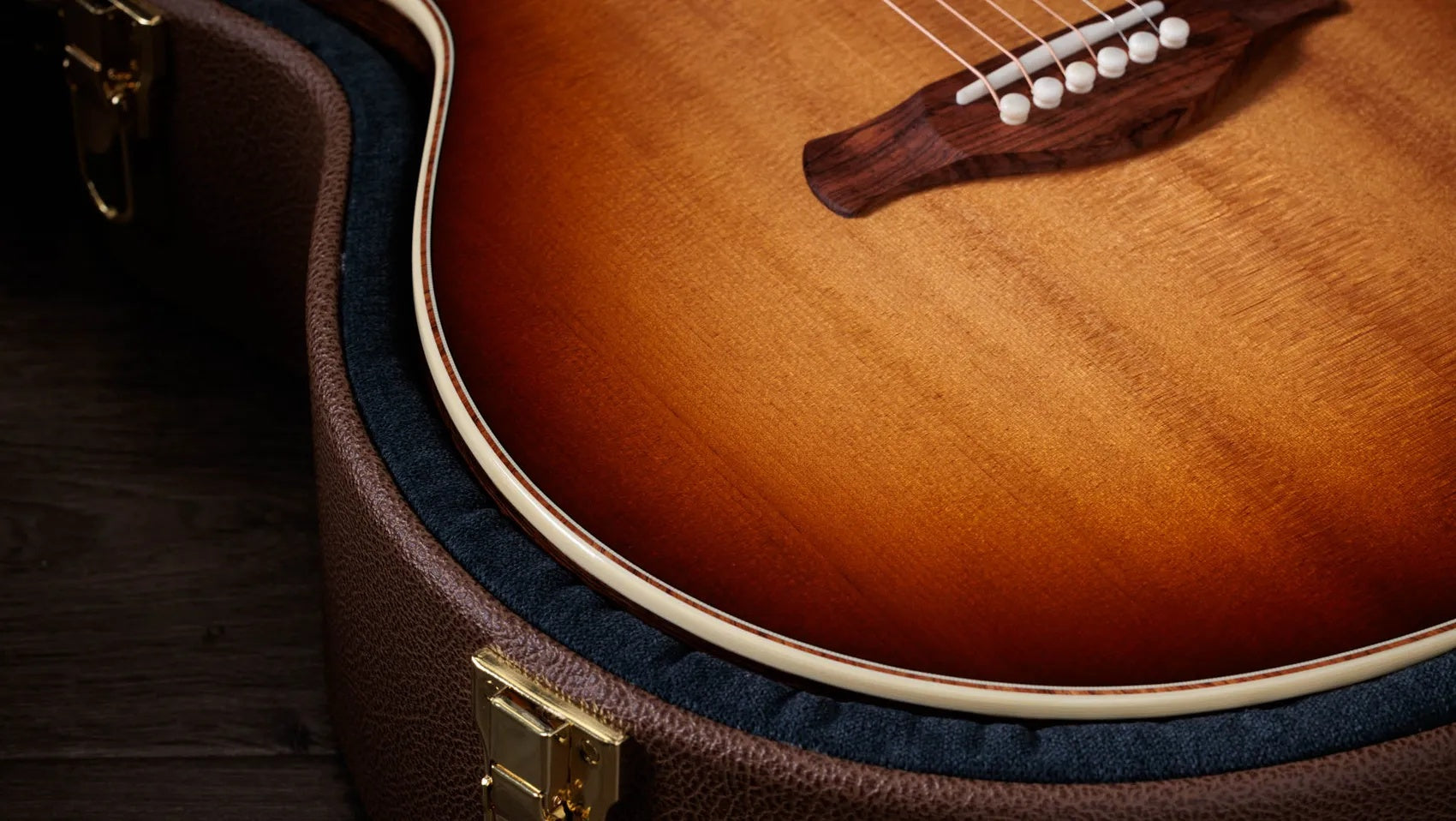 Đàn Guitar Acoustic Taylor Gold Label 814e