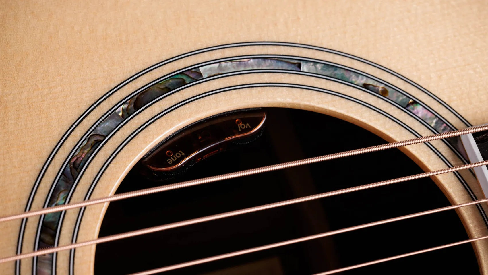 Đàn Guitar Acoustic Taylor 810e Legacy - Natural