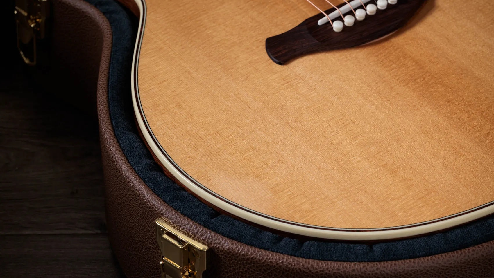 Đàn Guitar Acoustic Taylor Gold Label 814e