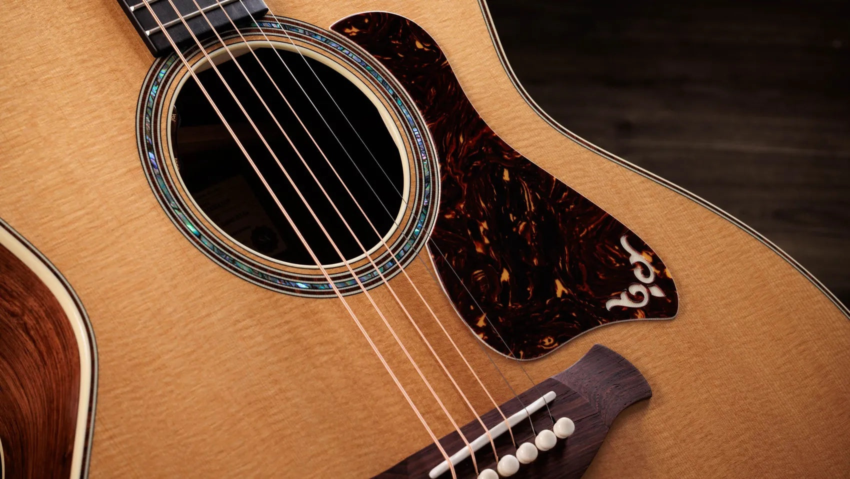 Đàn Guitar Acoustic Taylor Gold Label 814e