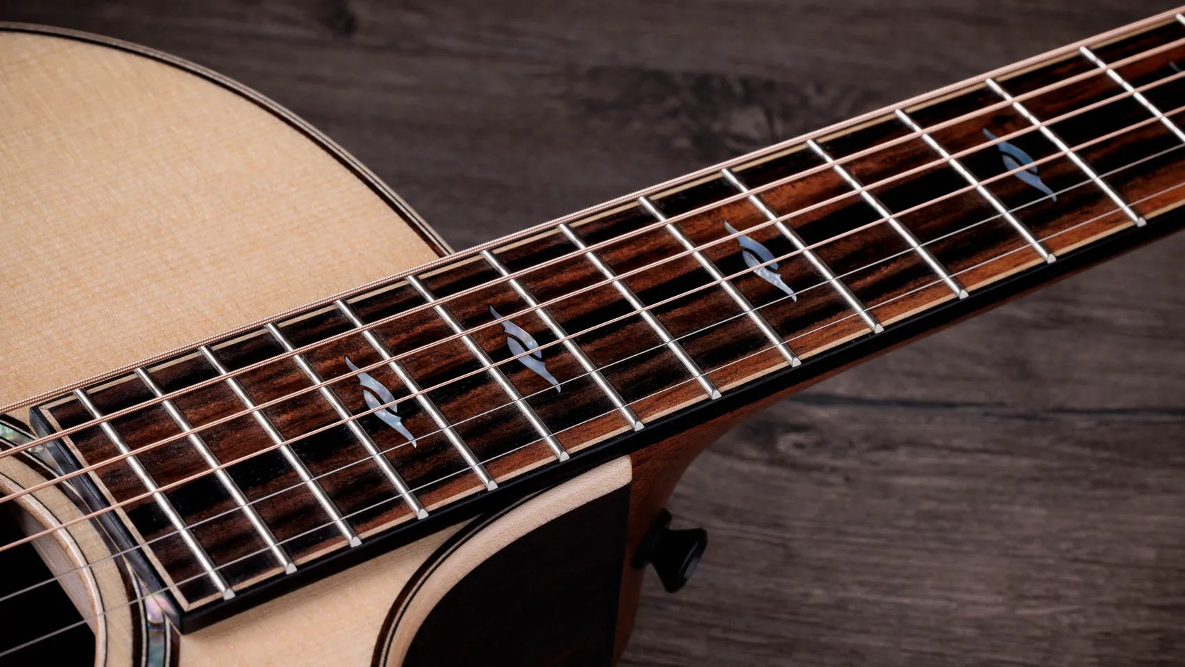 Đàn Guitar Acoustic Taylor Next Generation 814ce - Natural