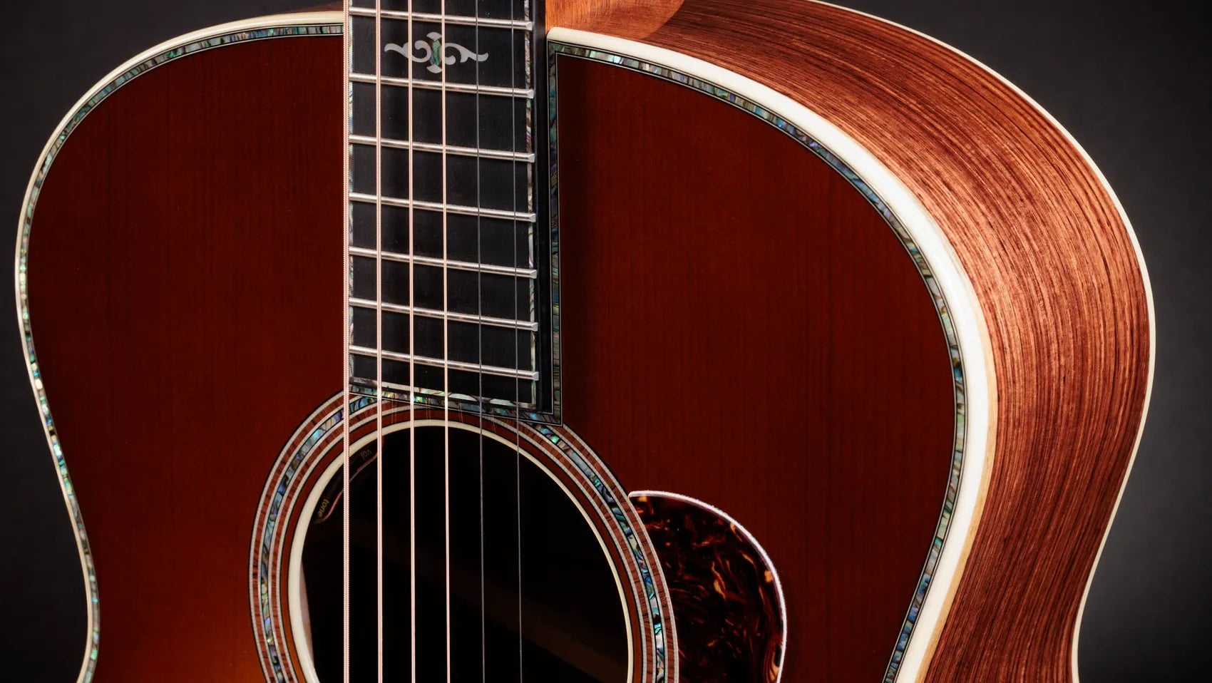 Đàn Guitar Acoustic Taylor Gold Label 914e