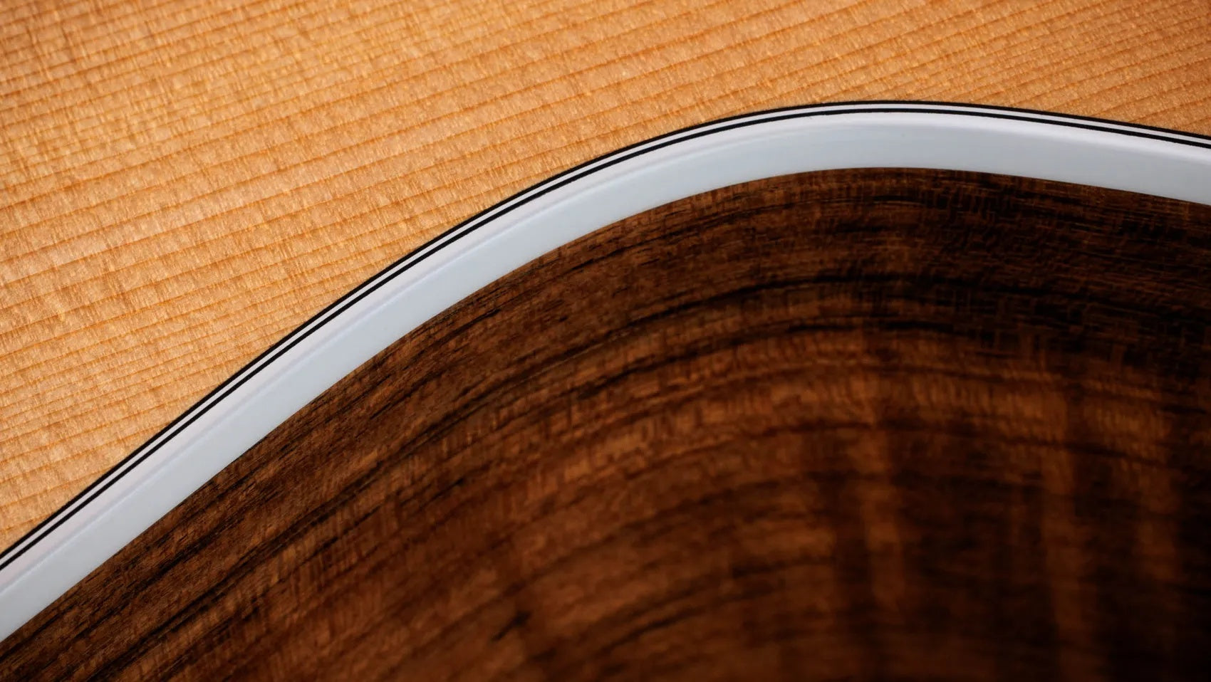 Đàn Guitar Acoustic Taylor Sunset Blvd 214ce DLX Figured Ovangkol - Natural-Mai Nguyên Music