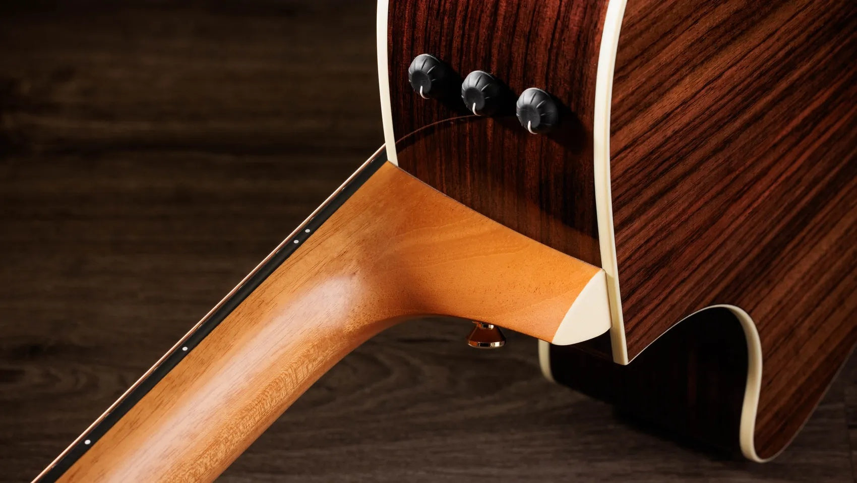 Đàn Guitar Acoustic Taylor Sunset Blvd 714ce - Sunset Edgeburst-Mai Nguyên Music