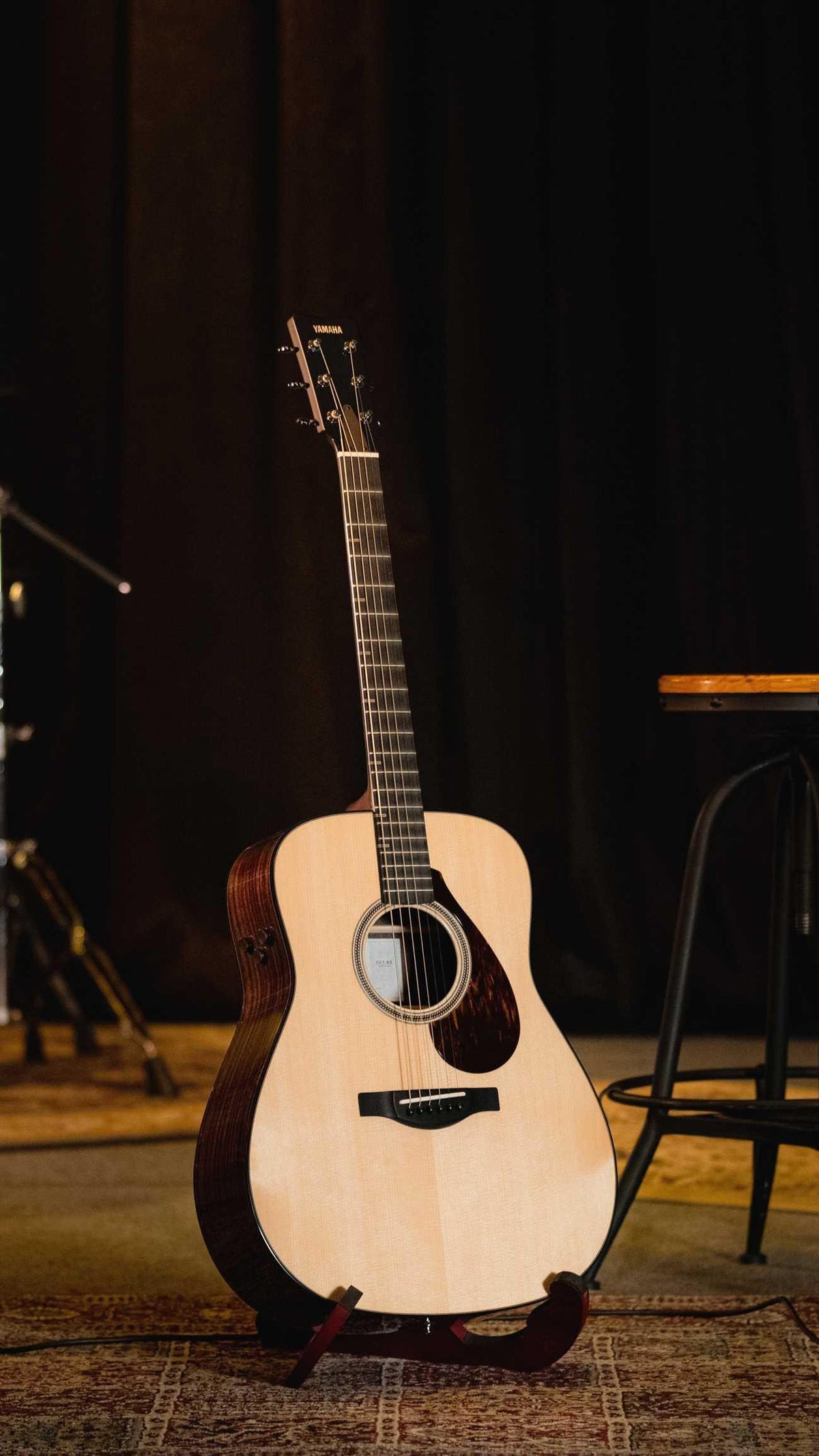 Đàn Guitar Acoustic Yamaha FG7 RX - Natural