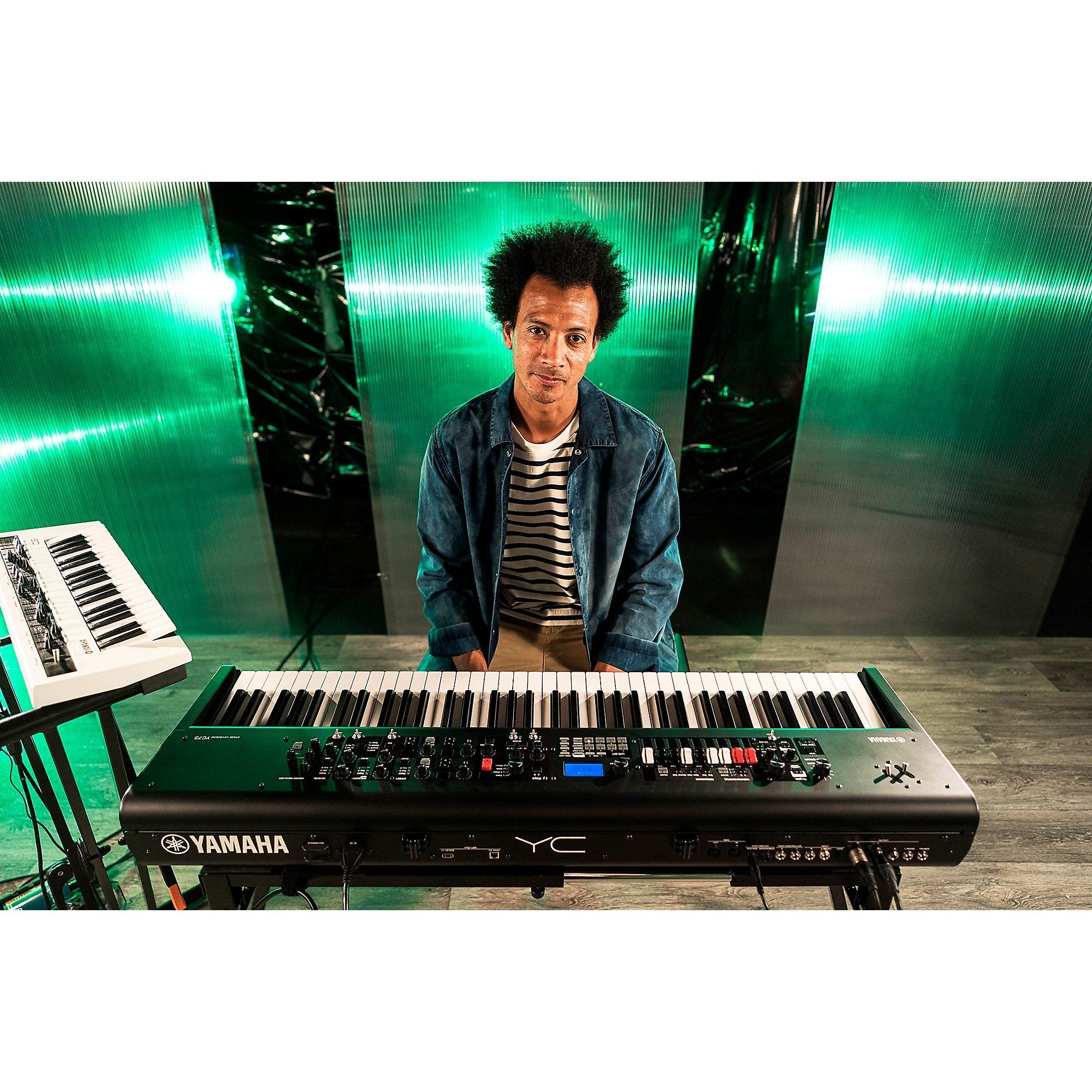 Đàn Stage Keyboard Yamaha YC73 73-Phím