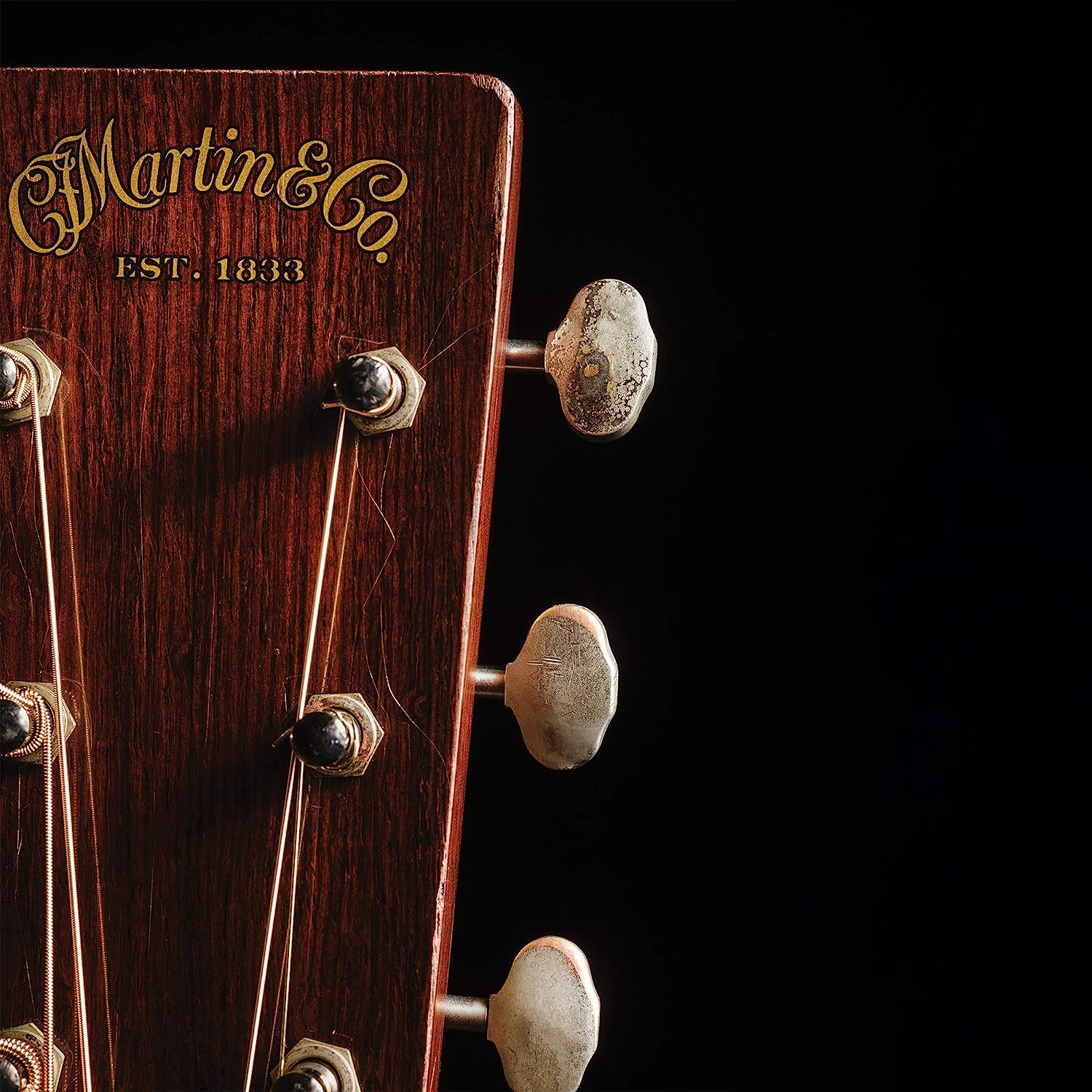 Đàn Guitar Acoustic Martin D-28 Authentic 1937 Aged w/Case-Mai Nguyên Music