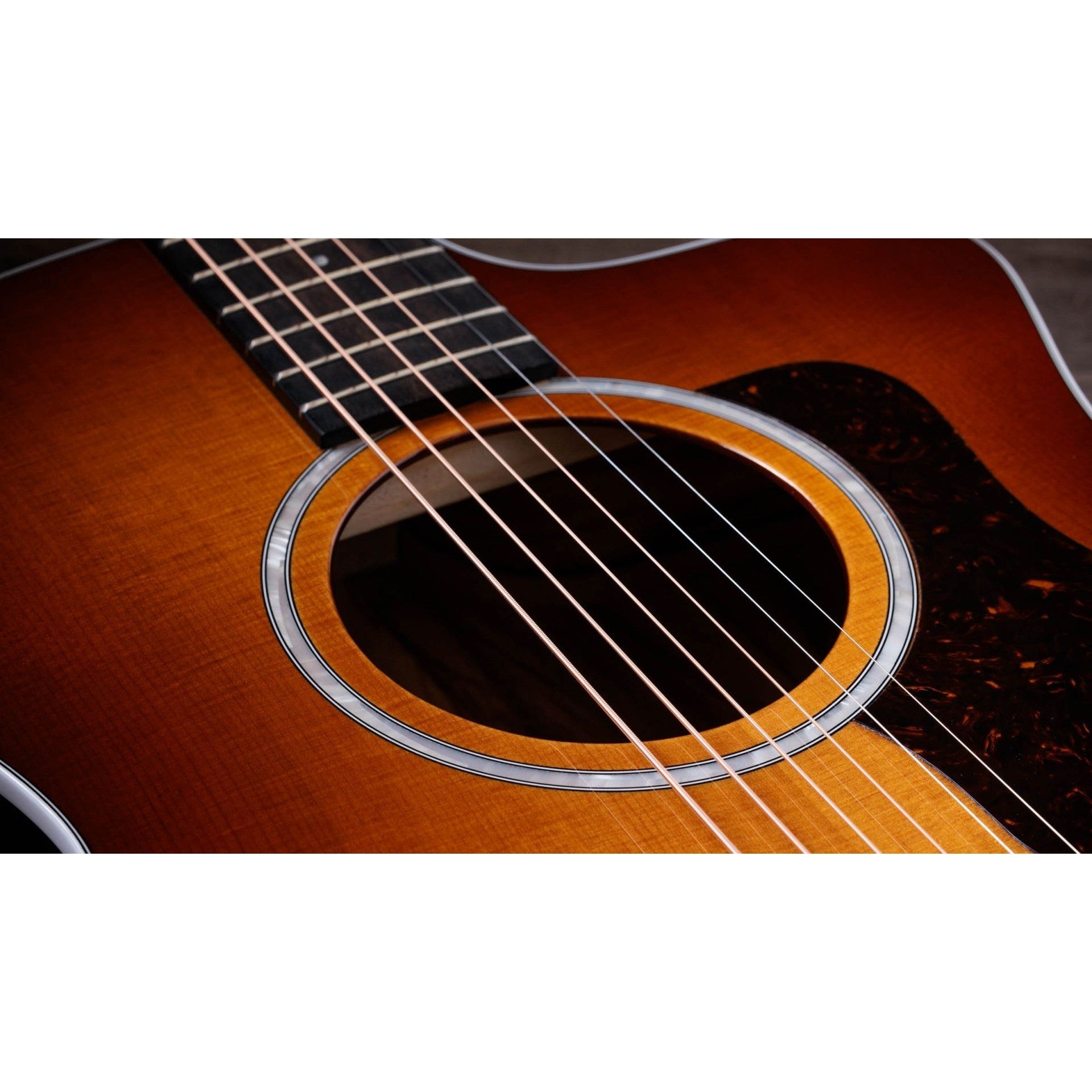 Đàn Guitar Acoustic Taylor 214ce African Ziricote Plus Special Edition - Shaded Edge Burst-Mai Nguyên Music