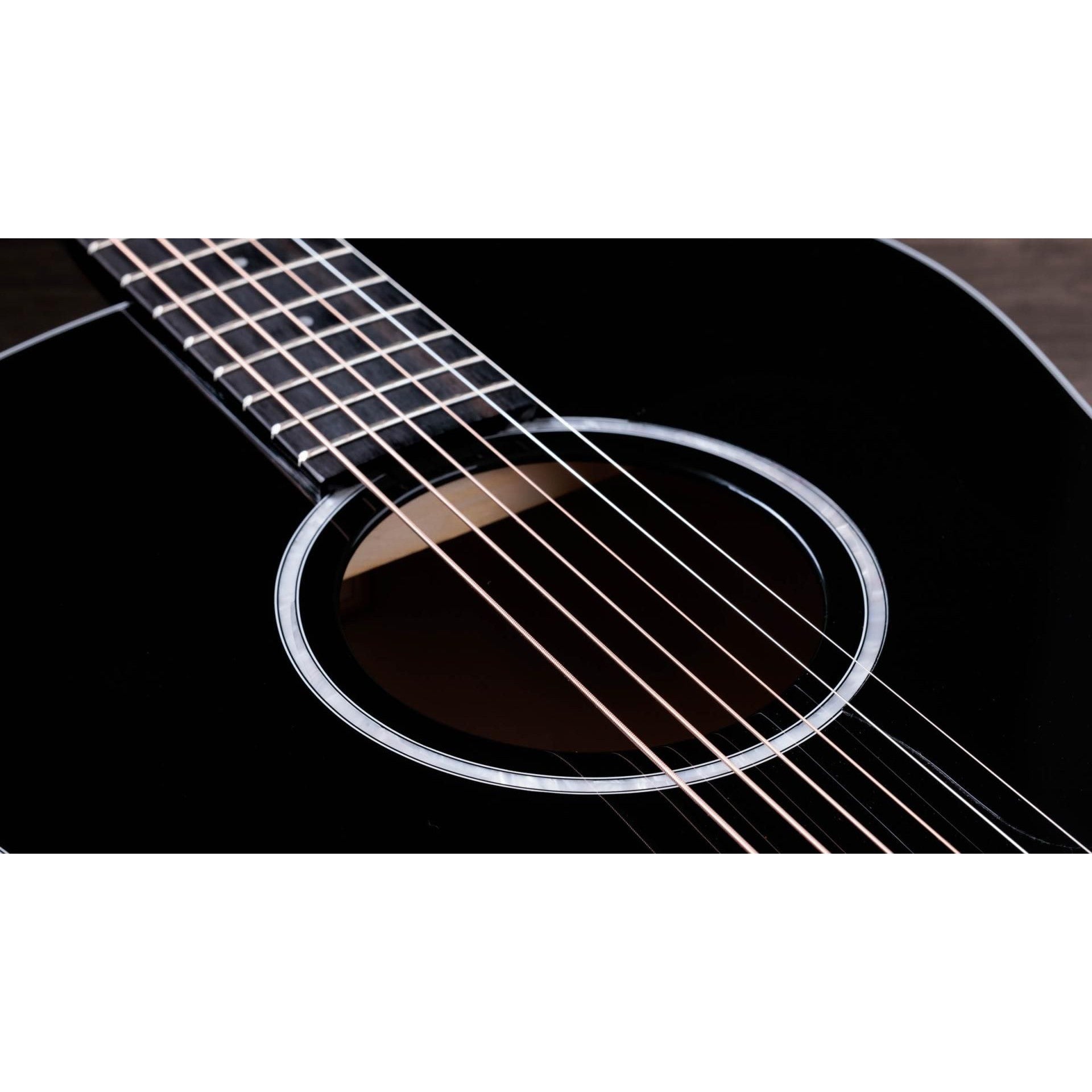 Đàn Guitar Acoustic Taylor 217e-BLK Plus-Mai Nguyên Music