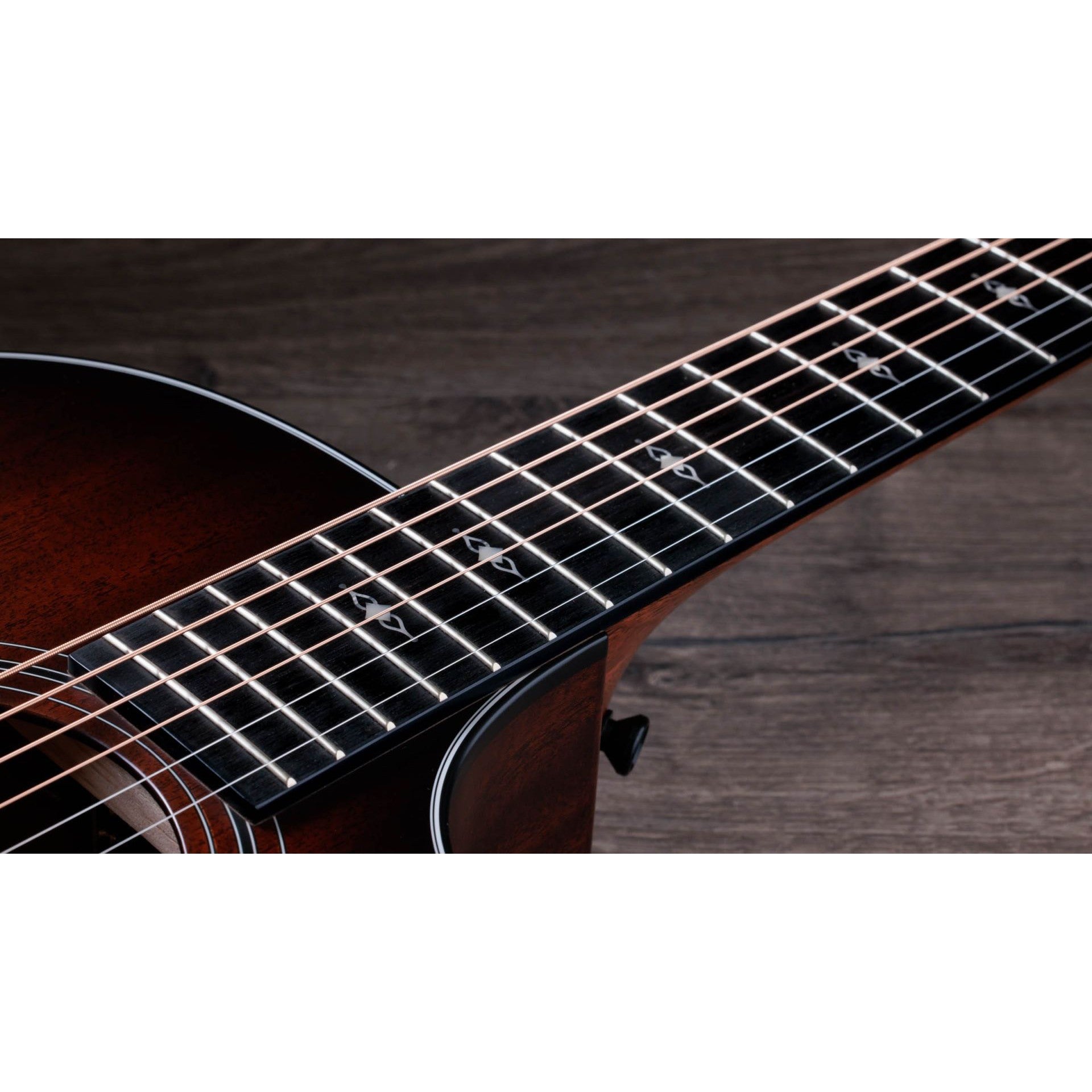 Đàn Guitar Acoustic Taylor 324ce Tropical Mahogany-Mai Nguyên Music