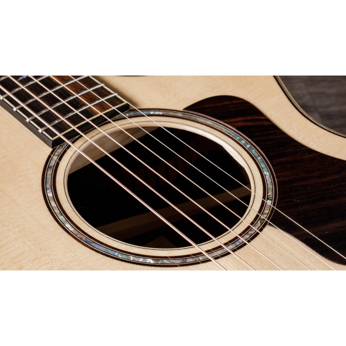 Đàn Guitar Acoustic Taylor 812ce w/Case-Mai Nguyên Music
