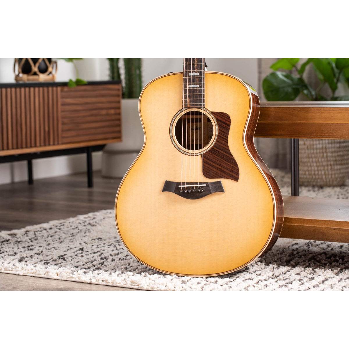 Đàn Guitar Acoustic Taylor 818e w/Case-Mai Nguyên Music