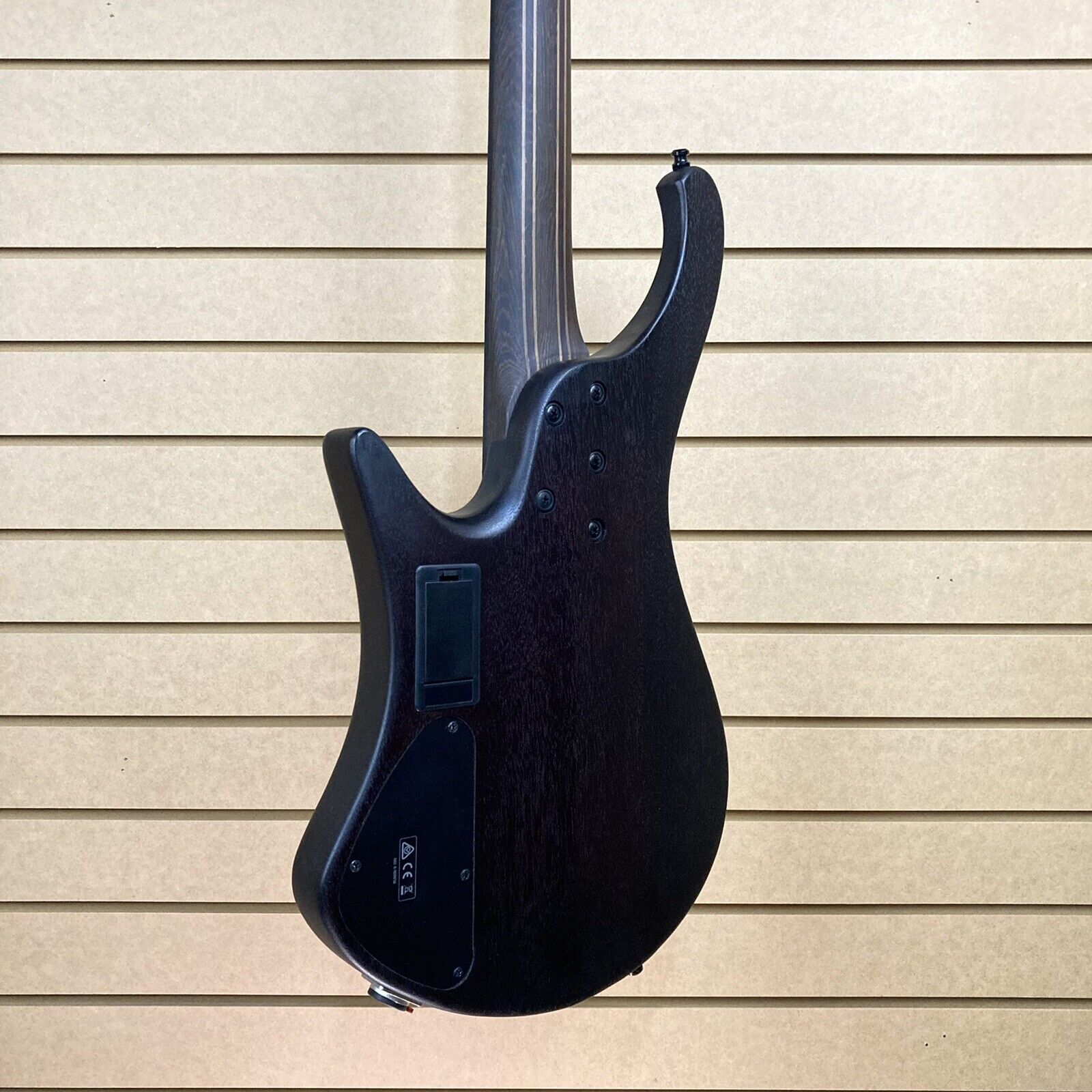 Đàn Guitar Bass 4-dây Ibanez Workshop EHB1500 w/Bag-Mai Nguyên Music