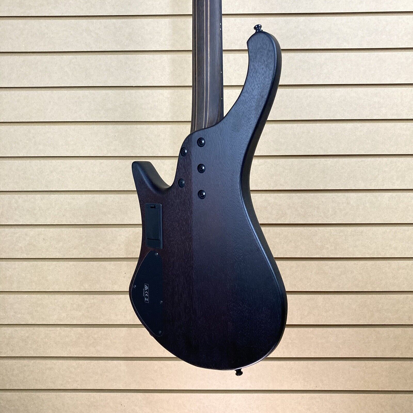 Đàn Guitar Bass 4-dây Ibanez Workshop EHB1500 w/Bag-Mai Nguyên Music