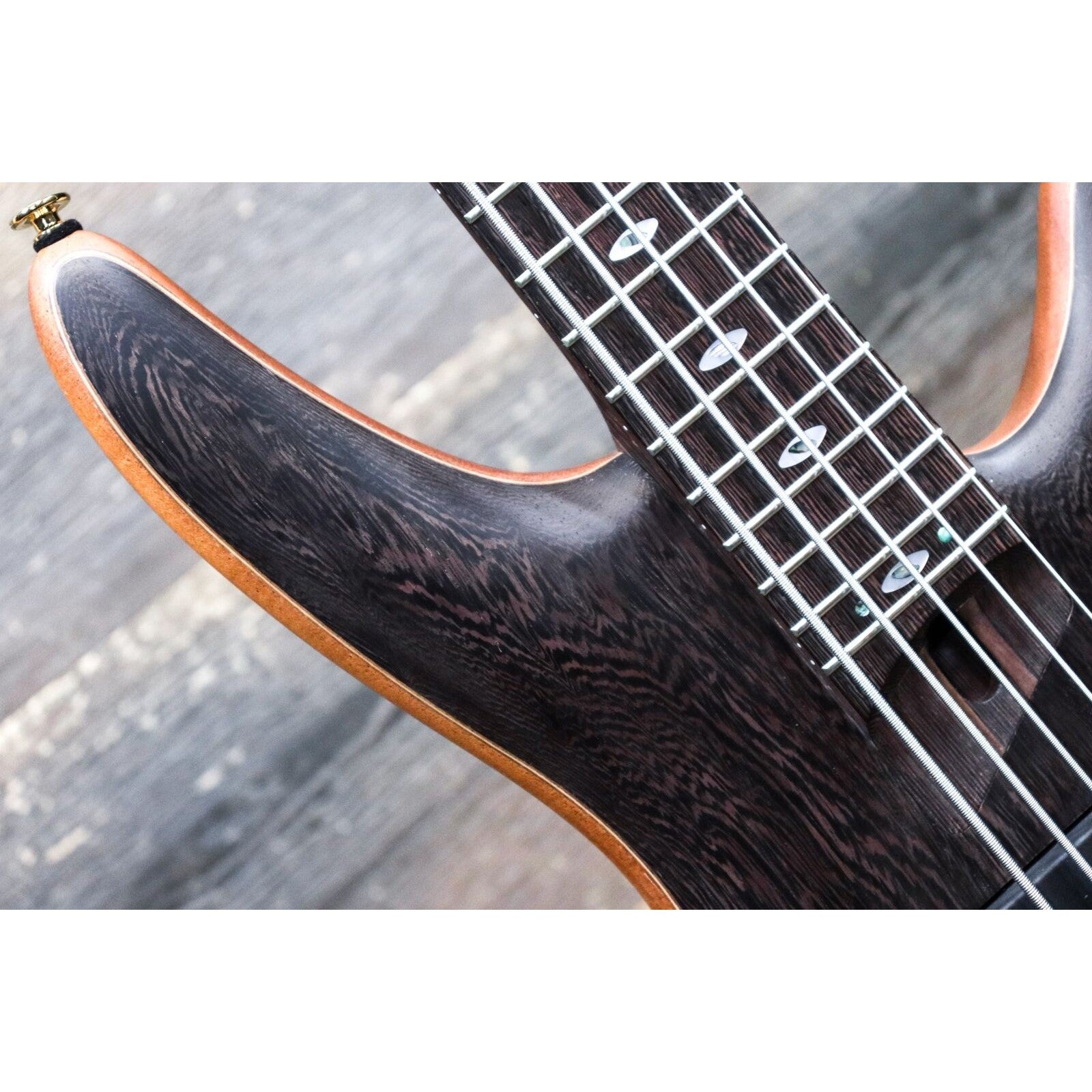 Đàn Guitar Bass 5-dây Ibanez SR Prestige SR5005 w/Case, Oil-Mai Nguyên Music