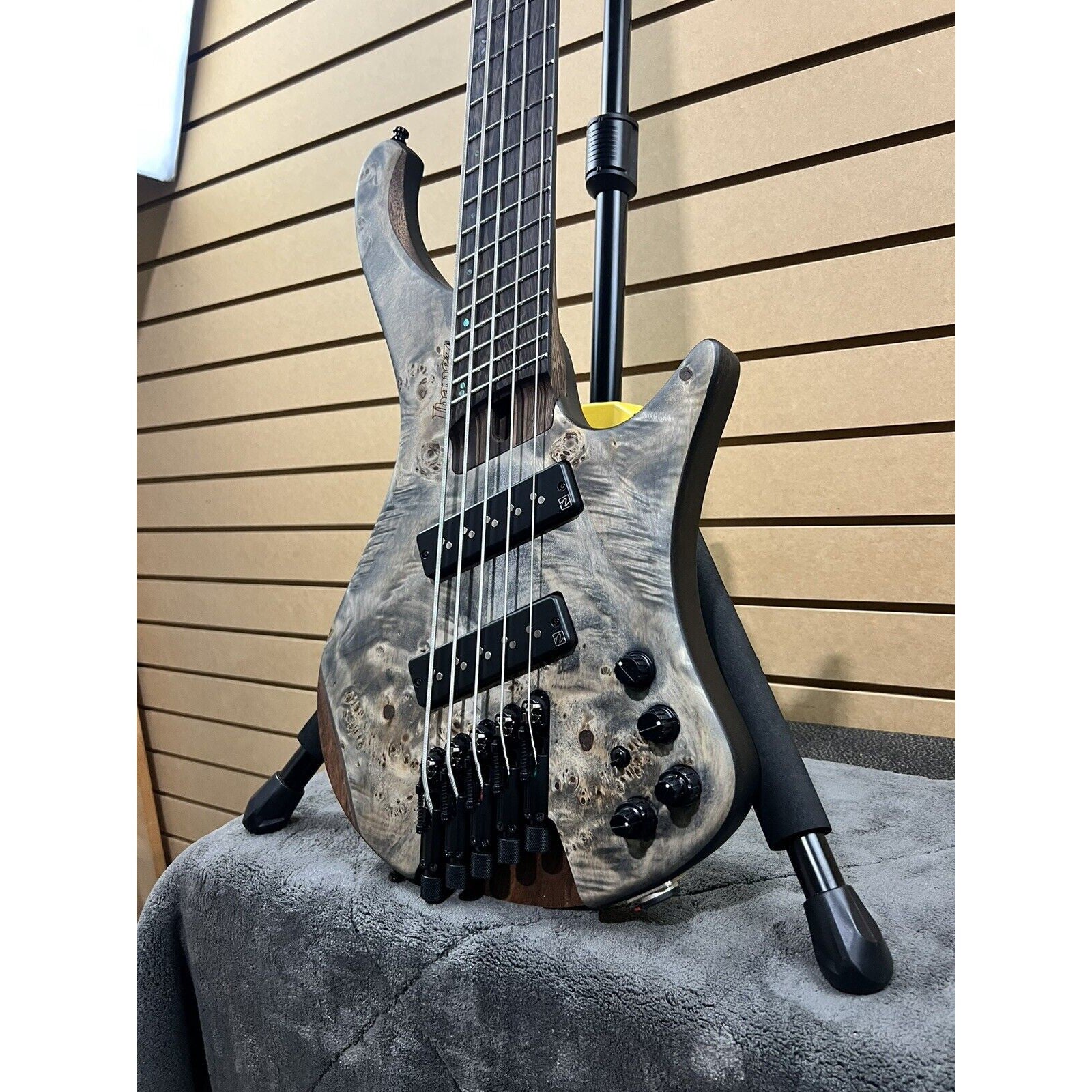 Đàn Guitar Bass 5-dây Ibanez Workshop EHB1505MS w/Bag-Mai Nguyên Music