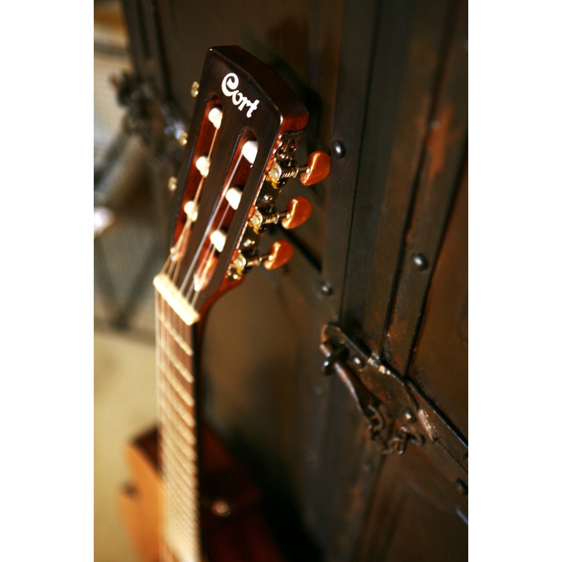 Đàn Guitar Classic Cort CEC5-Mai Nguyên Music