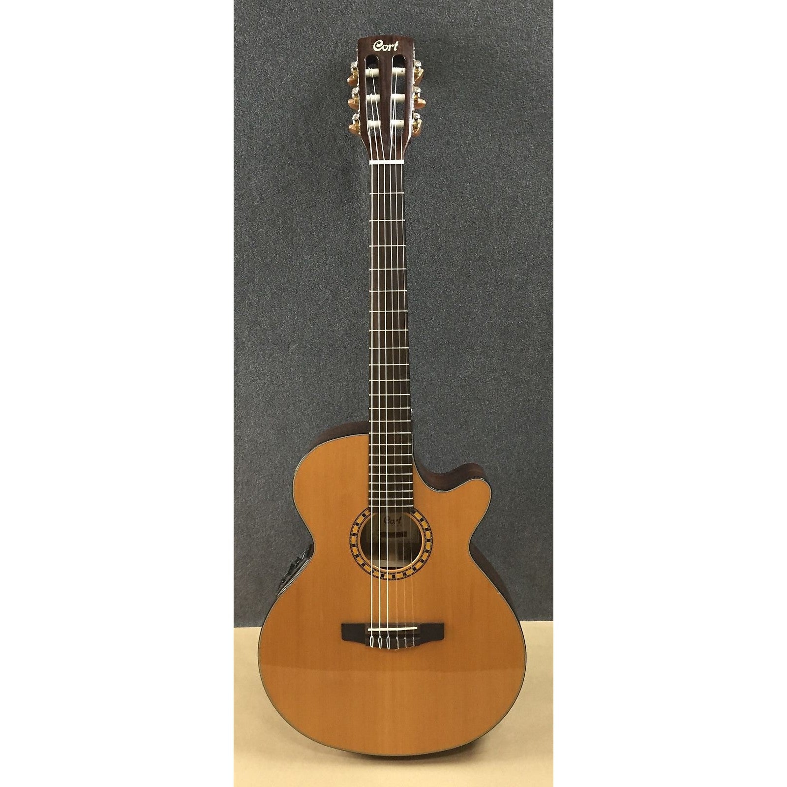 Đàn Guitar Classic Cort CEC7-Mai Nguyên Music