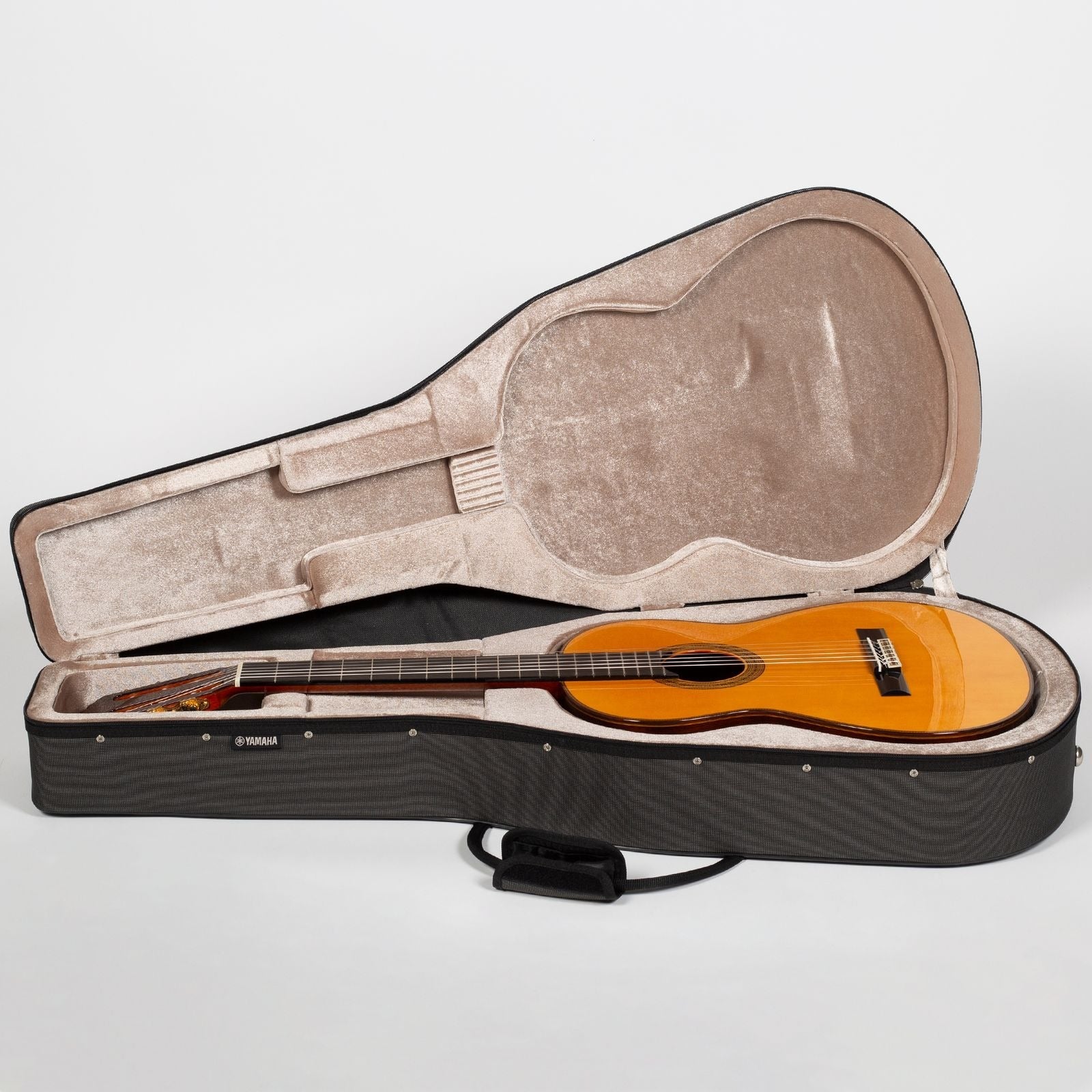 Đàn Guitar Classic Yamaha GC42S-Mai Nguyên Music