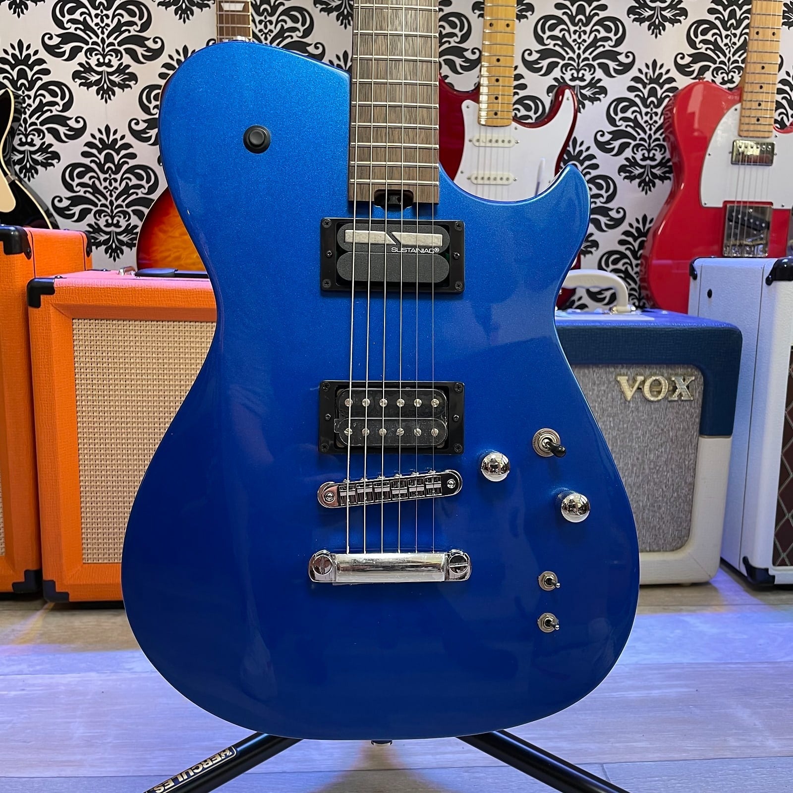 Đàn Guitar Điện Cort MBM-2 Sustainiac-Mai Nguyên Music