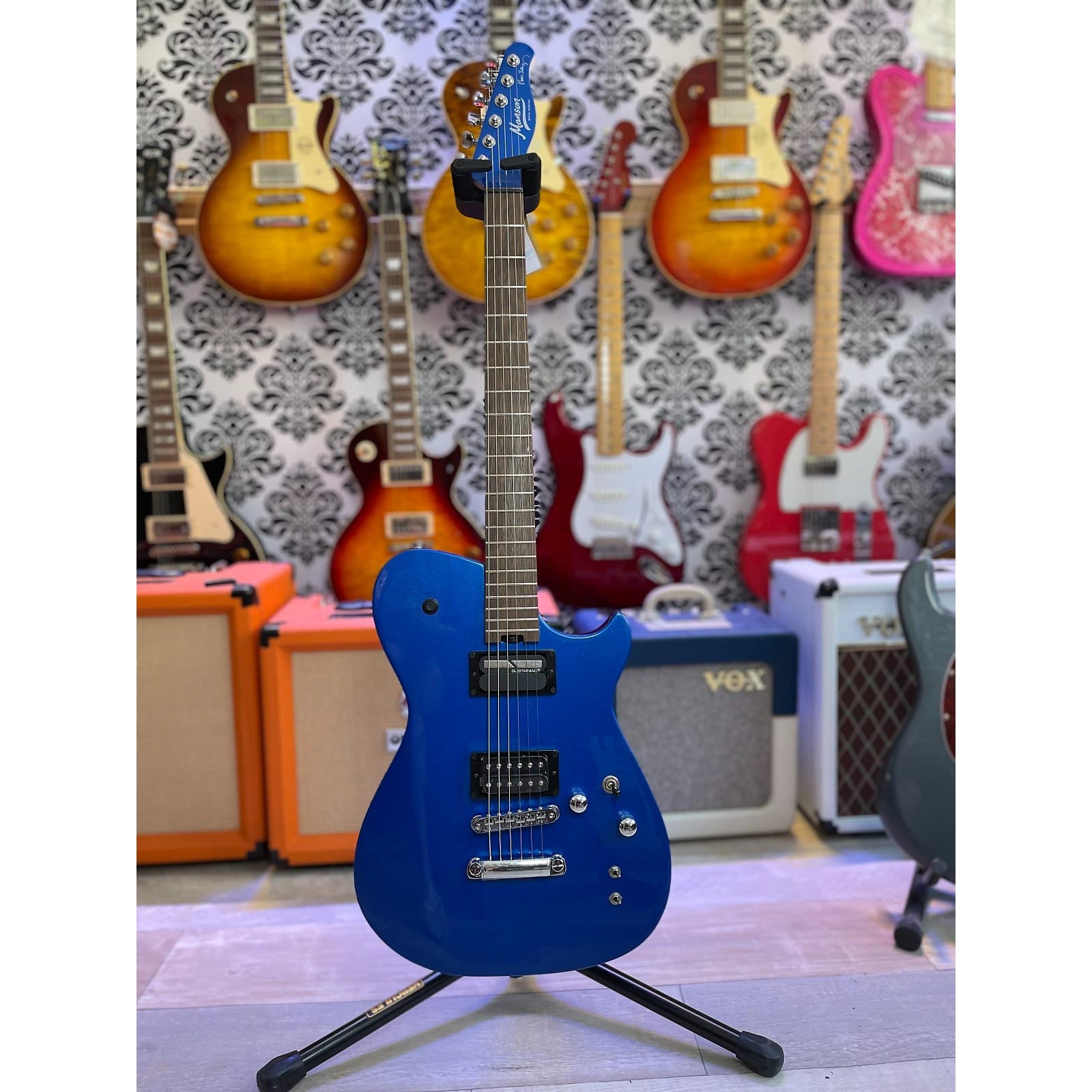 Đàn Guitar Điện Cort MBM-2 Sustainiac-Mai Nguyên Music