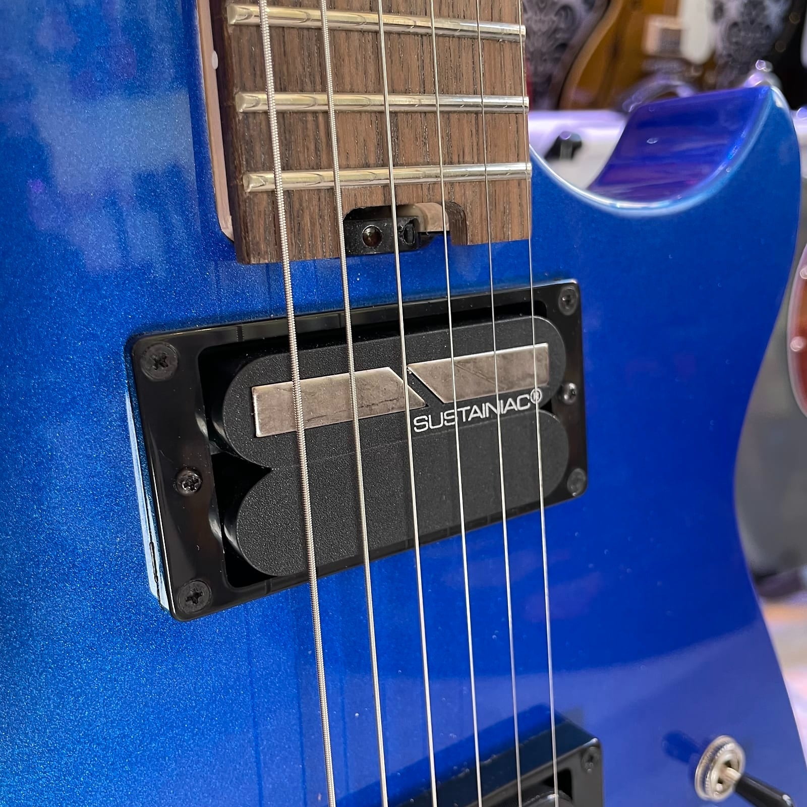 Đàn Guitar Điện Cort MBM-2 Sustainiac-Mai Nguyên Music