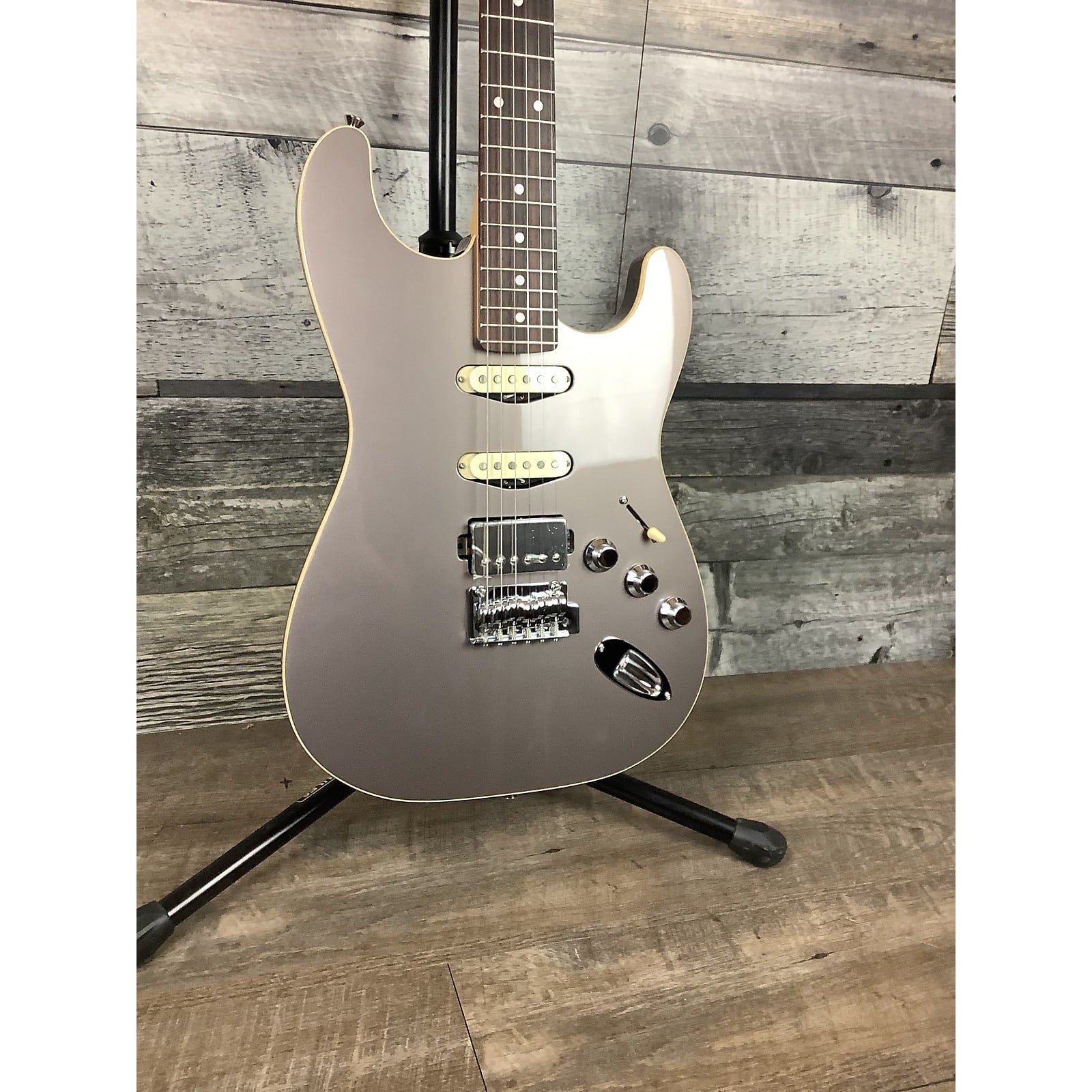 Đàn Guitar Điện Fender Aerodyne Special Stratocaster HSS, Laurel Fingerboard-Mai Nguyên Music