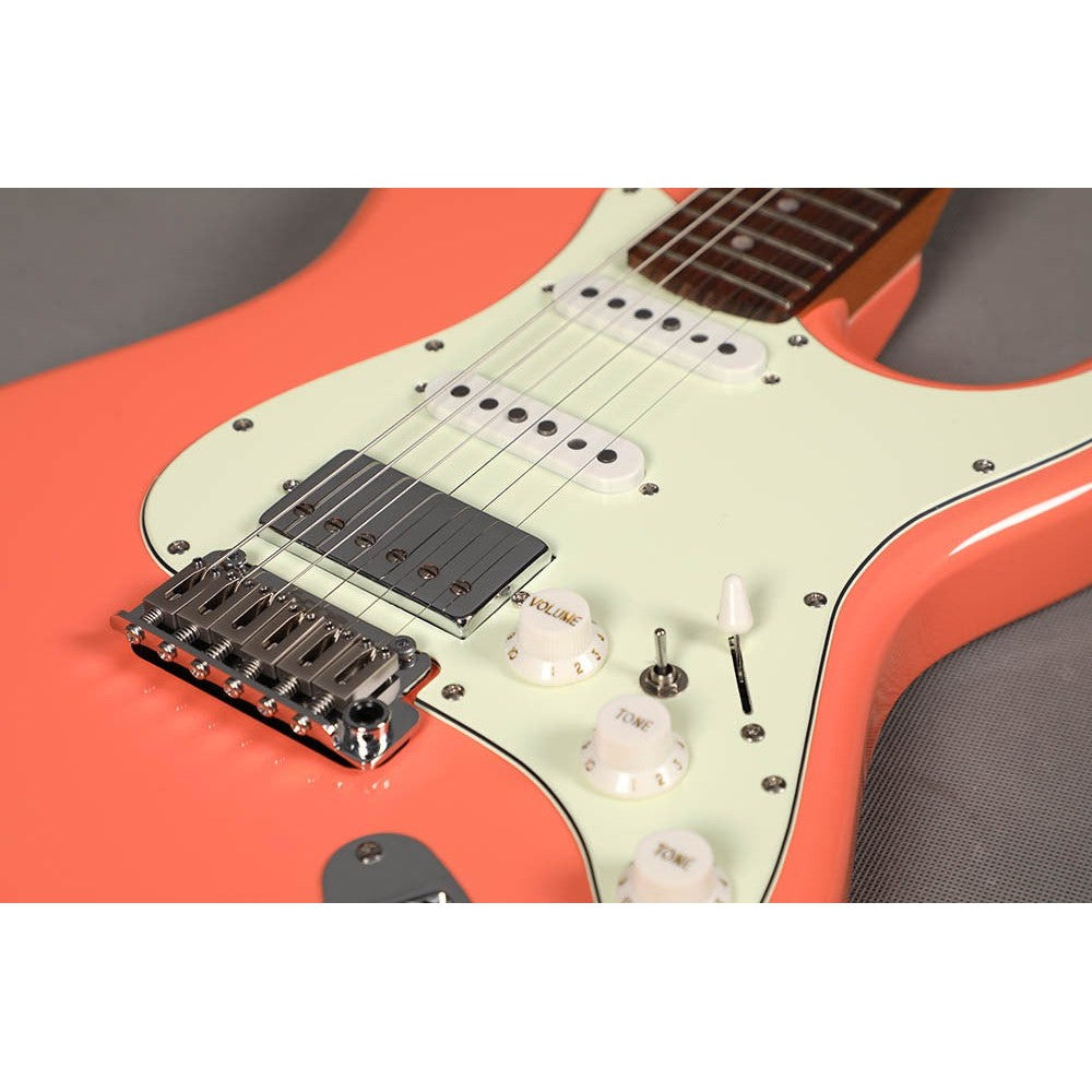 Đàn Guitar Điện Sqoe SEST700-Mai Nguyên Music