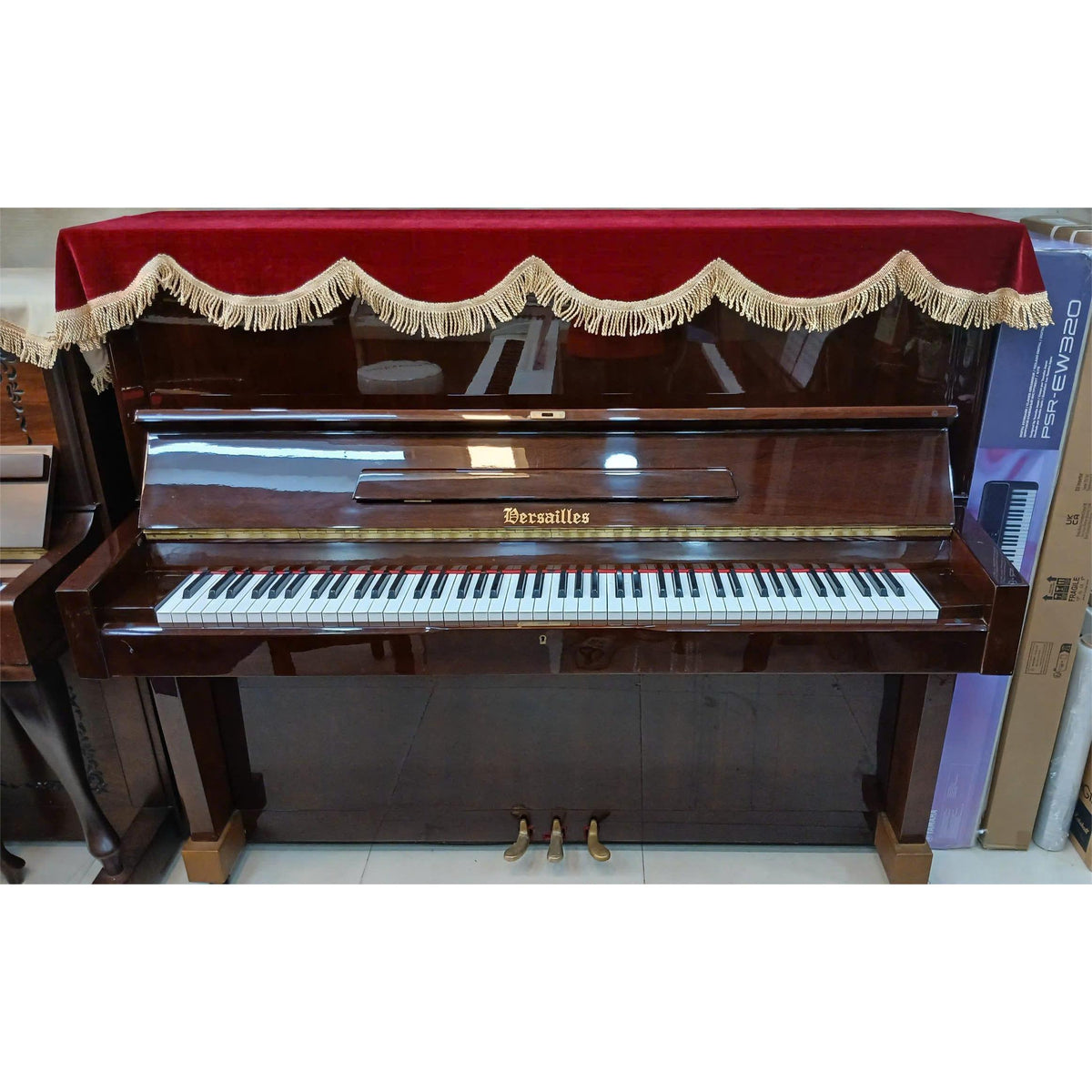 Đàn Piano Cơ Upright Versailles - Qua Sử Dụng-Mai Nguyên Music