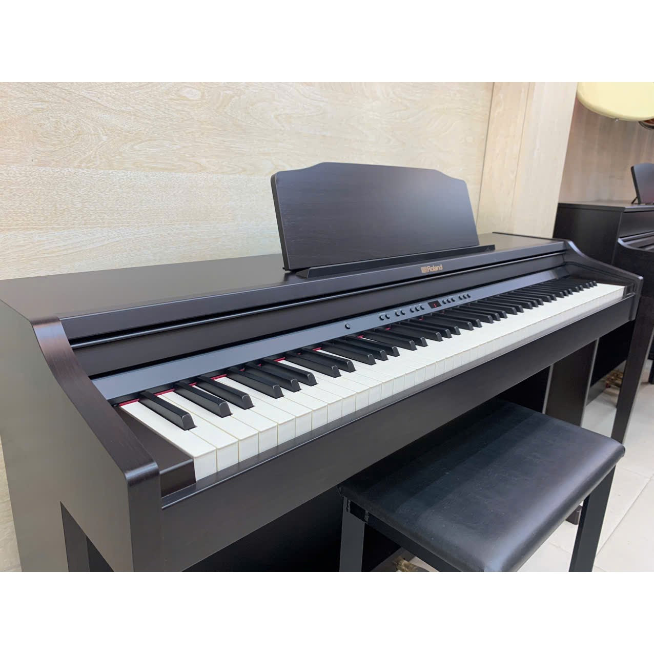 Đàn Piano Điện Roland RP-302 - Hàng Trưng Bày-Mai Nguyên Music