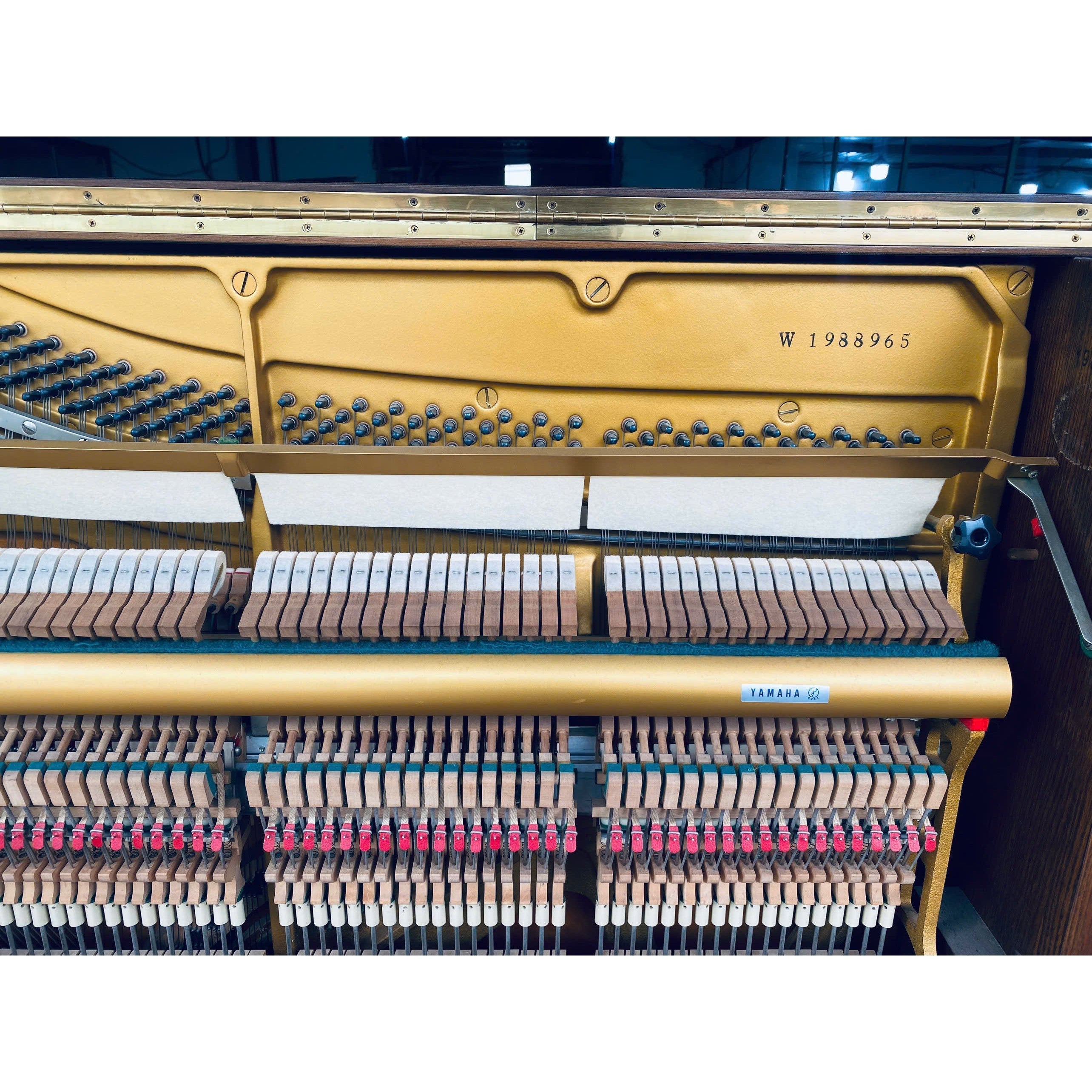 Đàn Piano Upright Yamaha W105- Qua Sử Dụng-Mai Nguyên Music