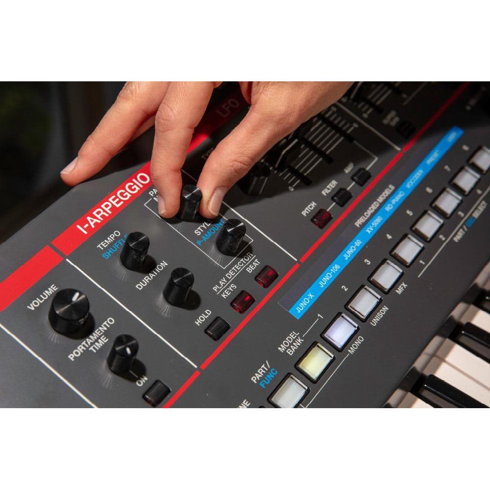 Đàn Synthesizer Roland Juno-X 61-Phím-Mai Nguyên Music