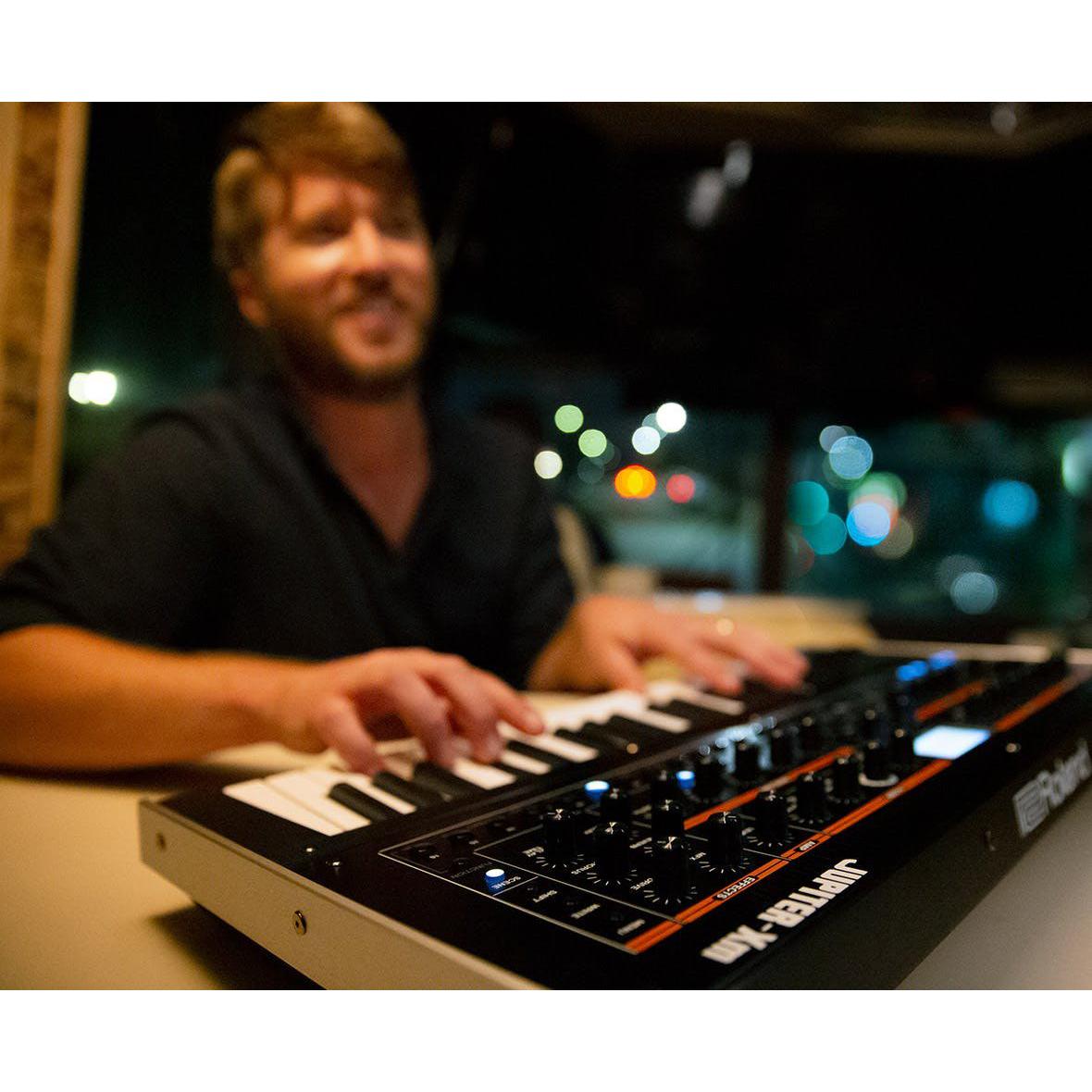 Đàn Synthesizer Roland Jupiter-Xm-Mai Nguyên Music