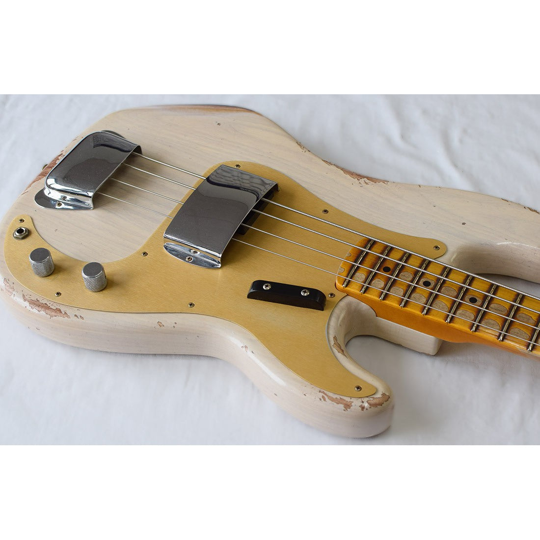 Fender Custom Shop Limited Edition "P" Jazz Bass Relic-Mai Nguyên Music